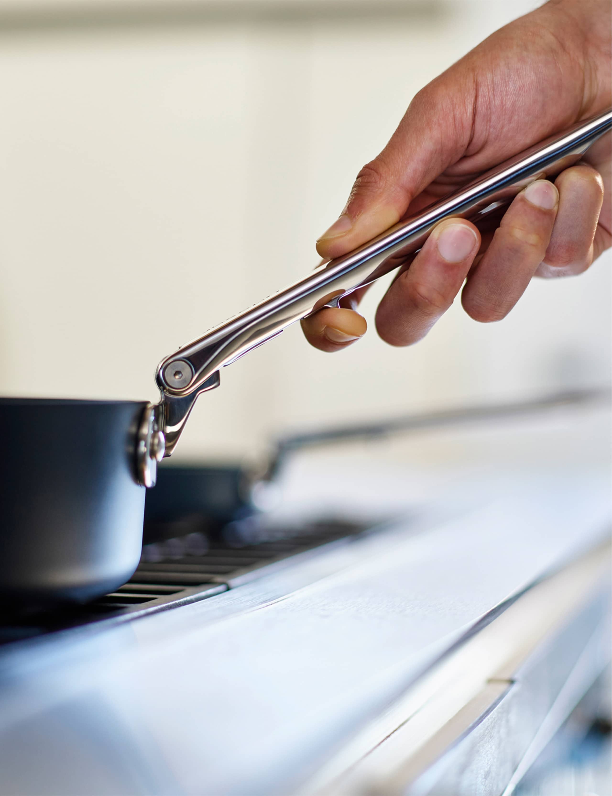 Space Ceramic 24cm Non-Stick Frying Pan 7 of 7