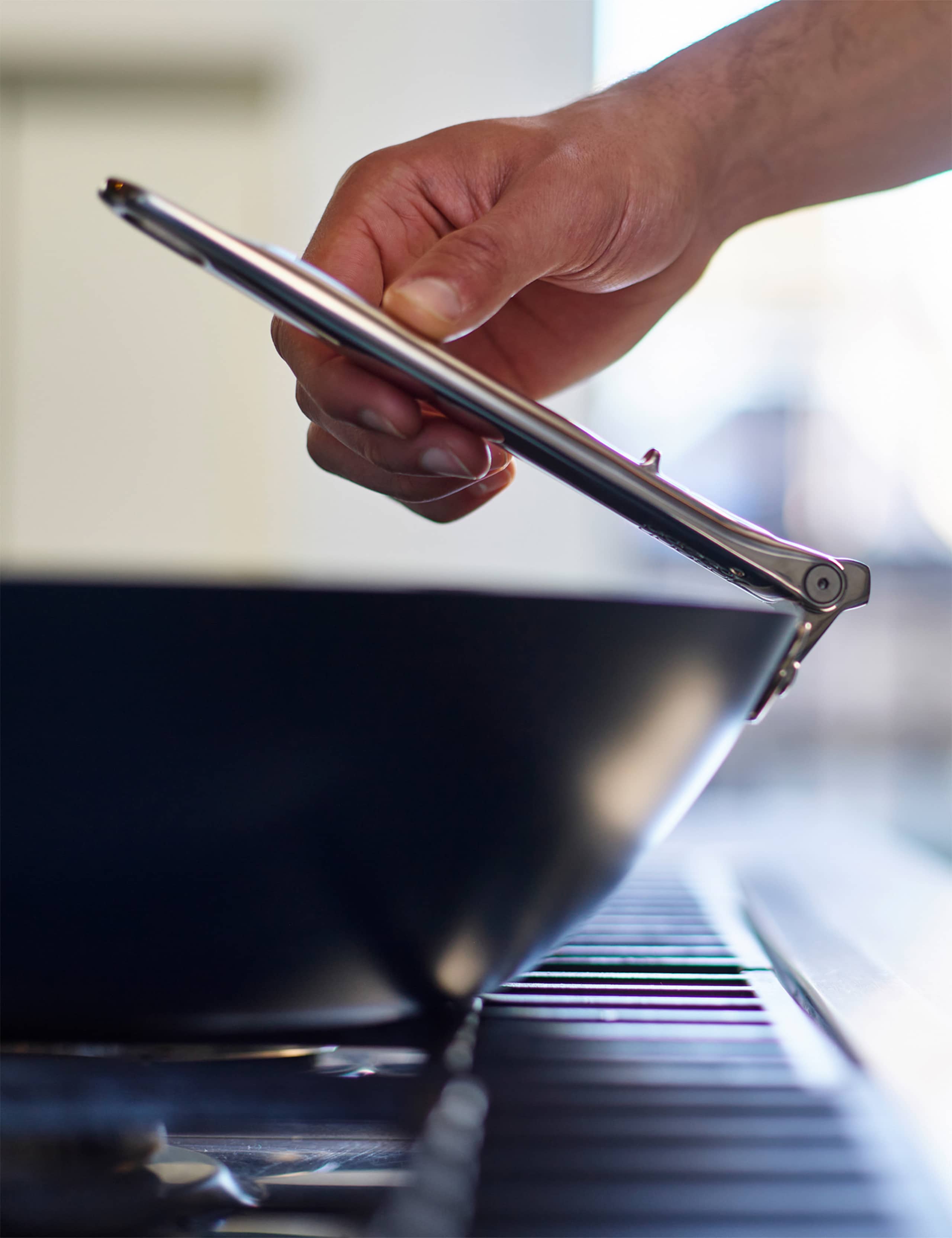 Space Ceramic 32cm Non-Stick Wok 7 of 7
