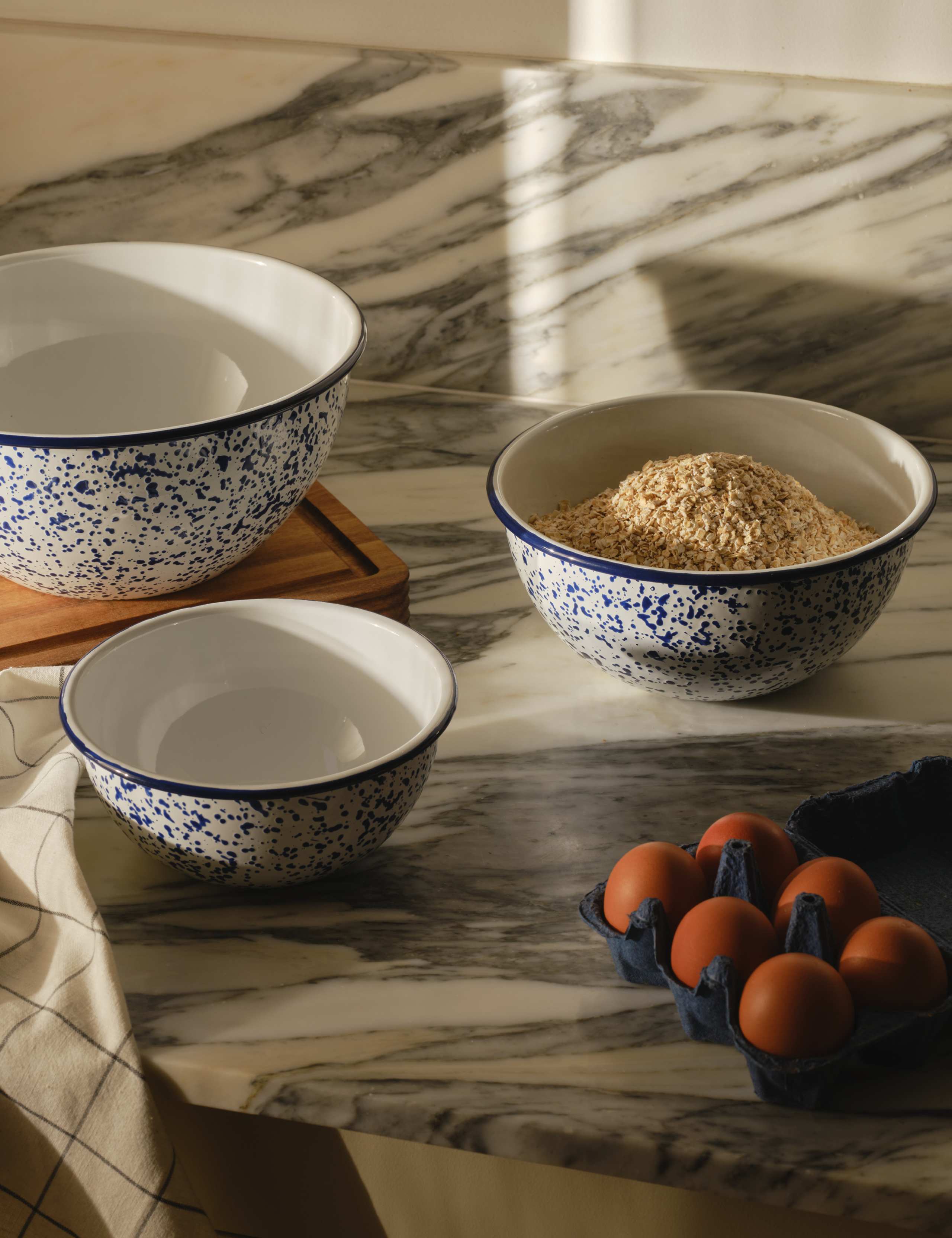 Enamel 20cm Mixing Bowl 4 of 5
