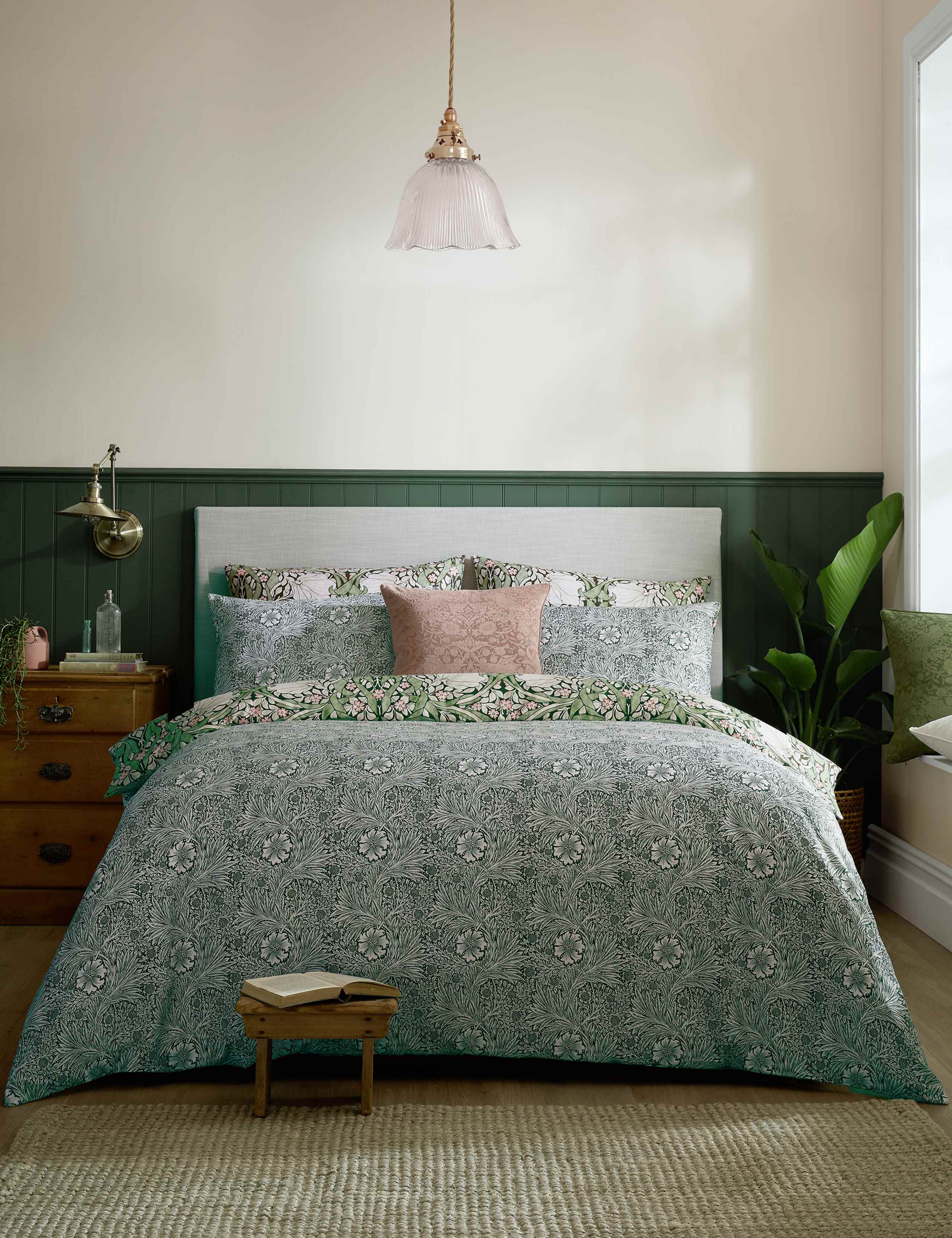 Pure Cotton Pimpernel Reversible Bedding Set 2 of 8