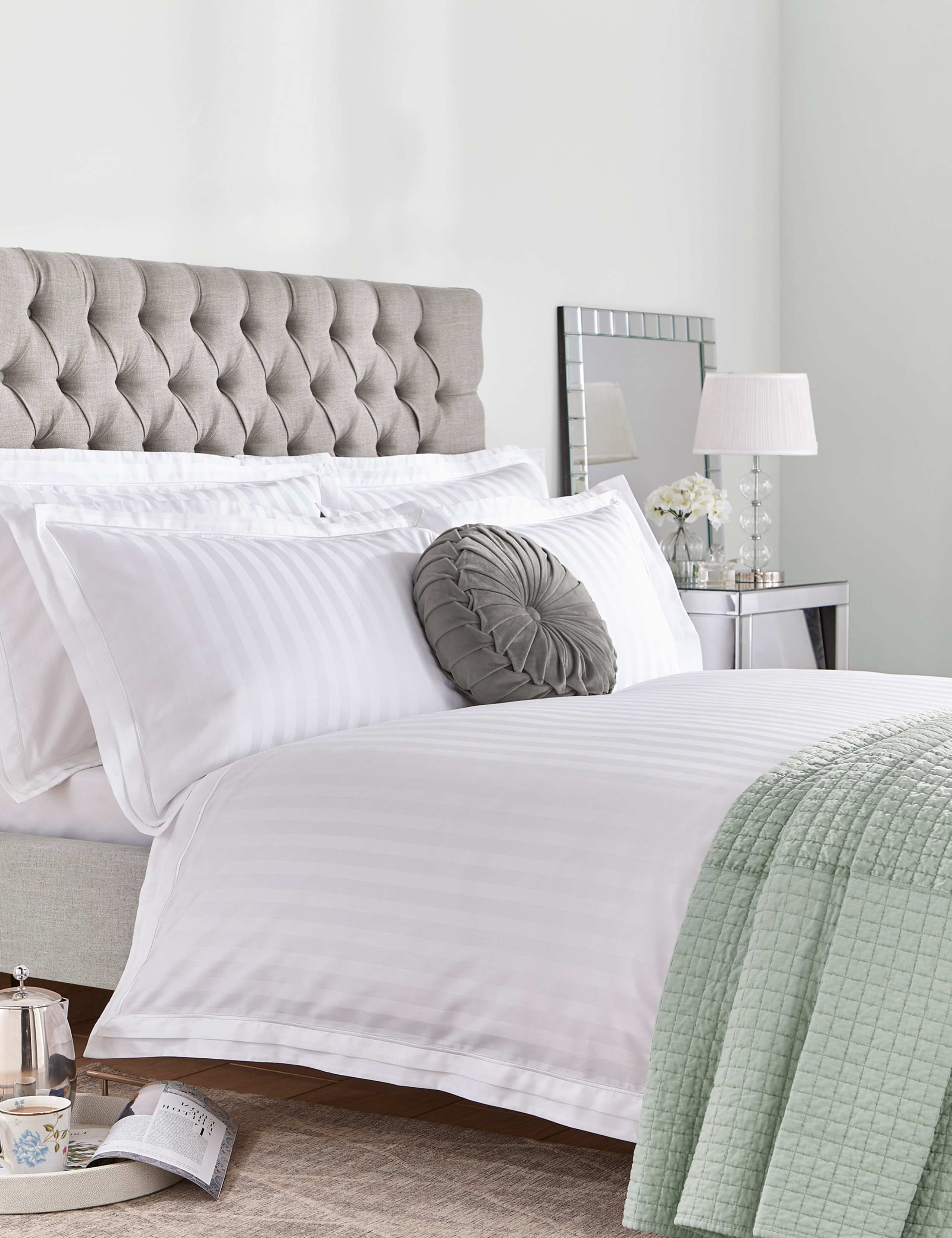 Pure Cotton Sateen Shalford Bedding Set 1 of 2