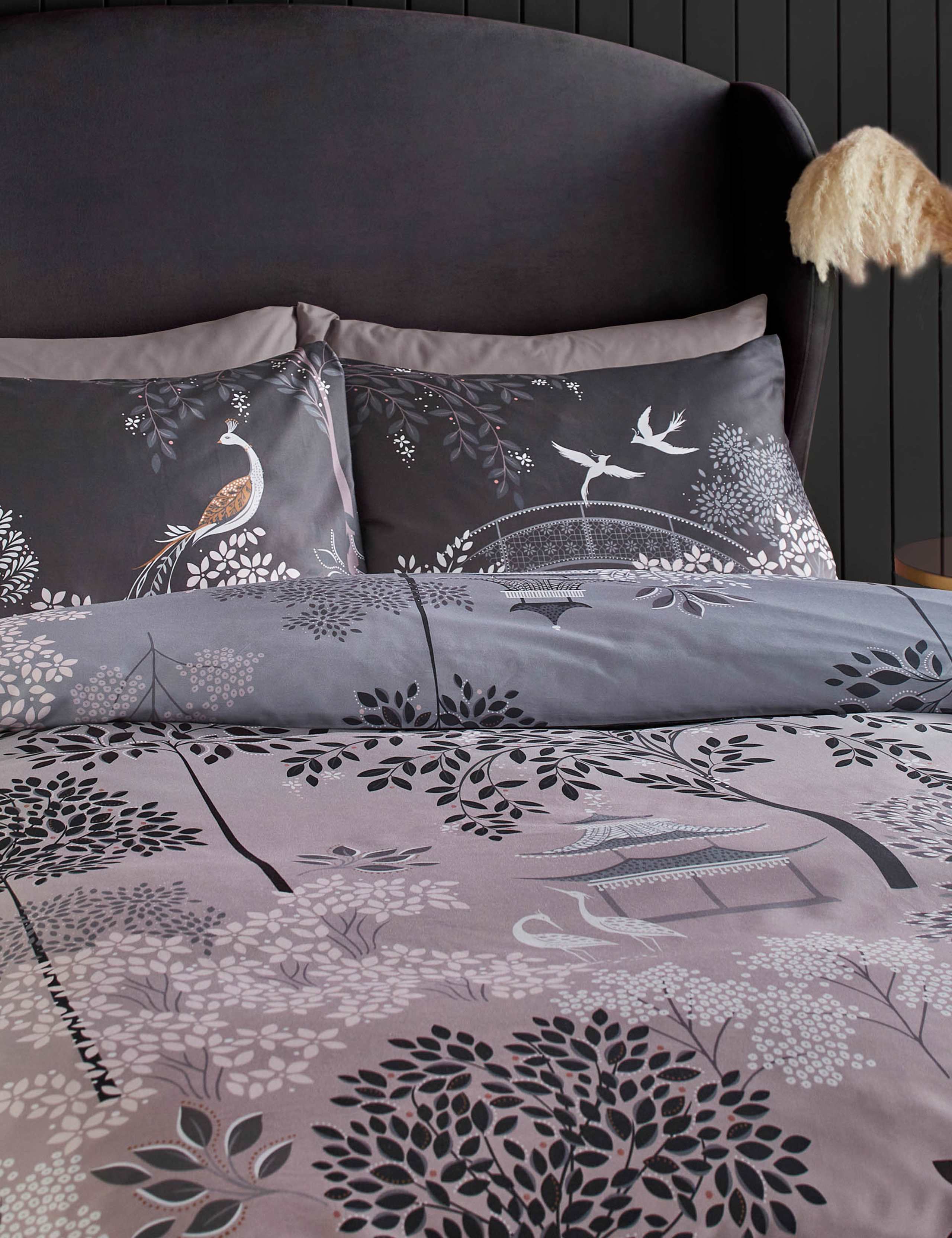 Pure Cotton Sateen Pagoda Garden Bedding Set 3 of 7