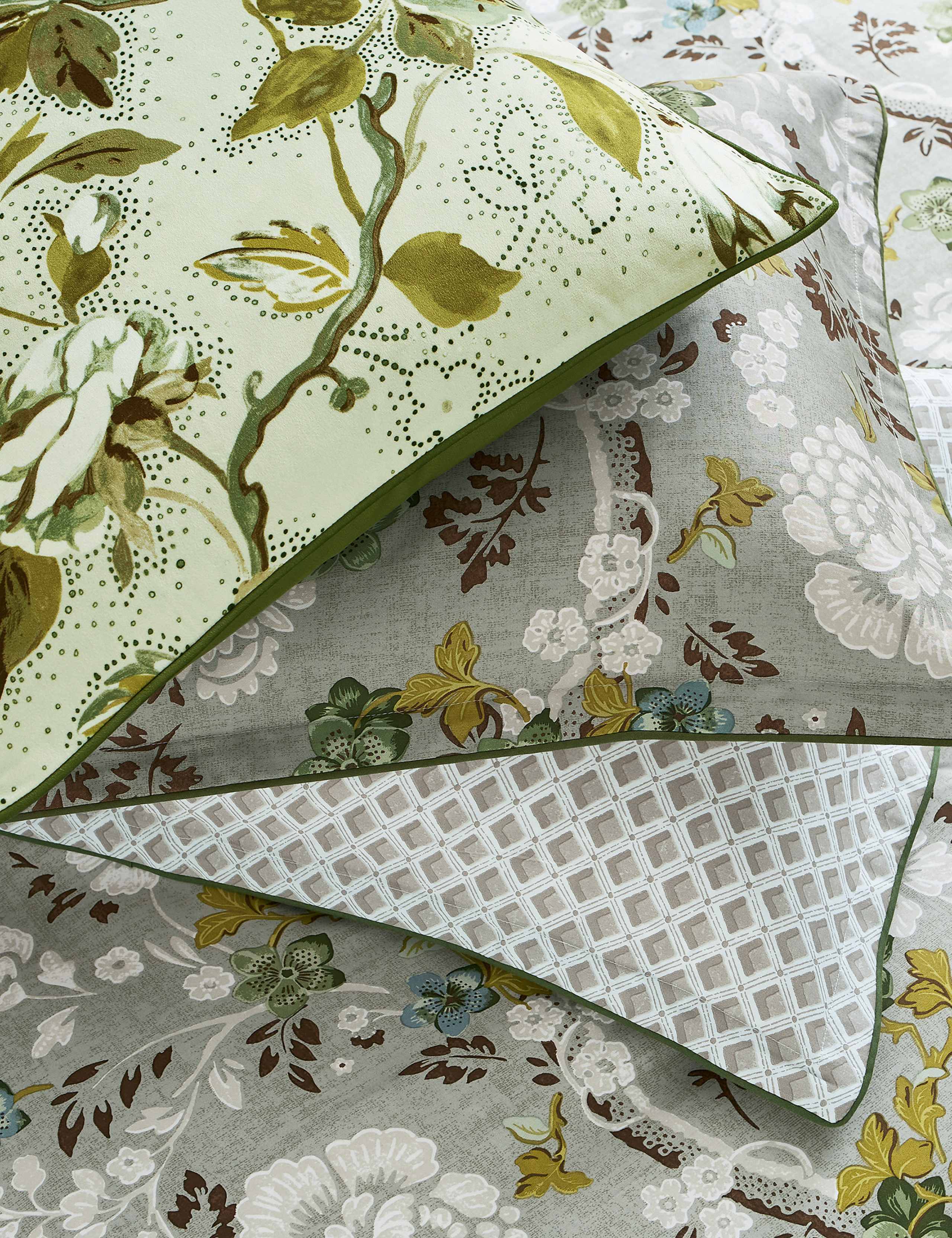 Pure Cotton Eagle House Damask Bedding Set 5 of 5