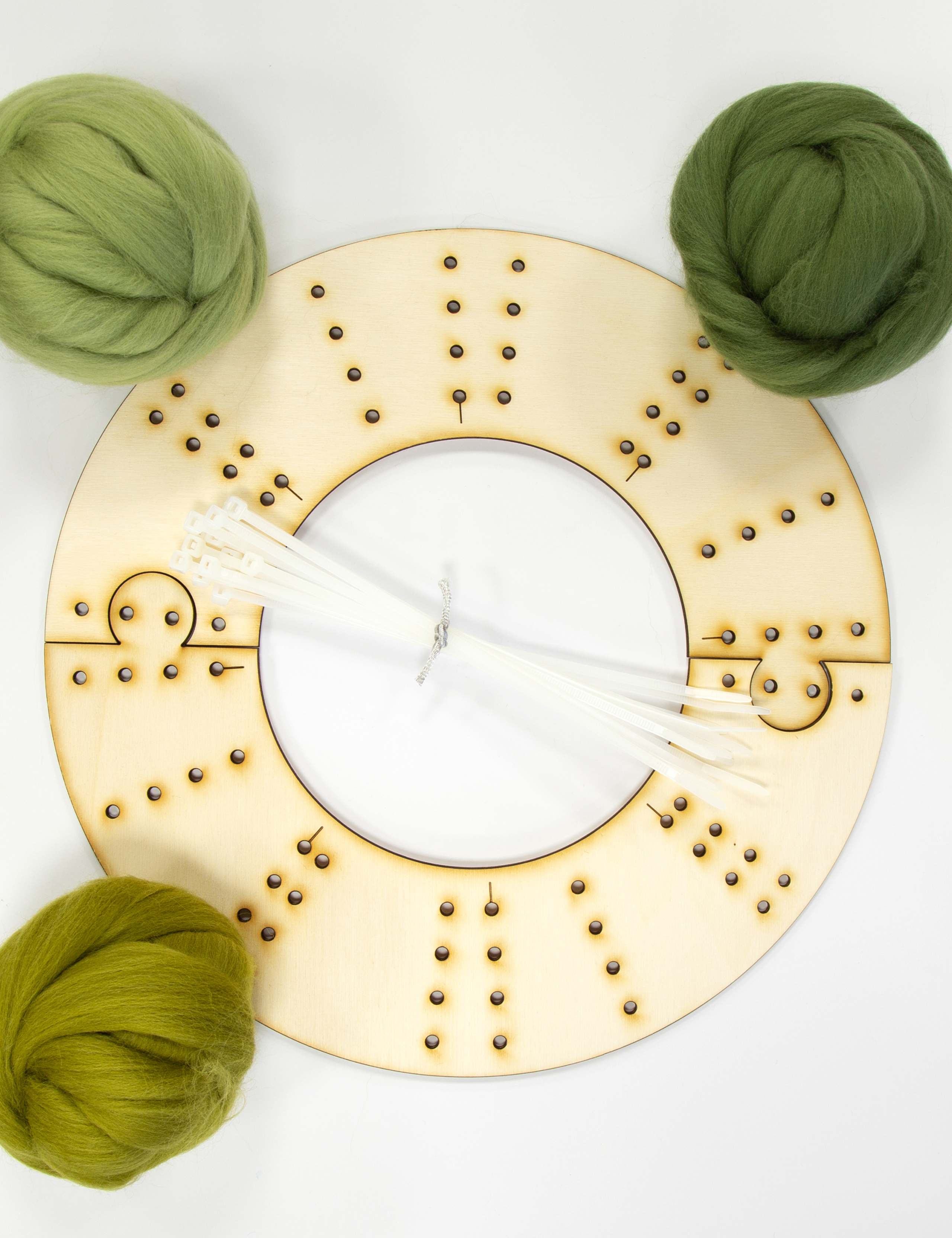 Pom Pom Wreath Craft Kit 3 of 4