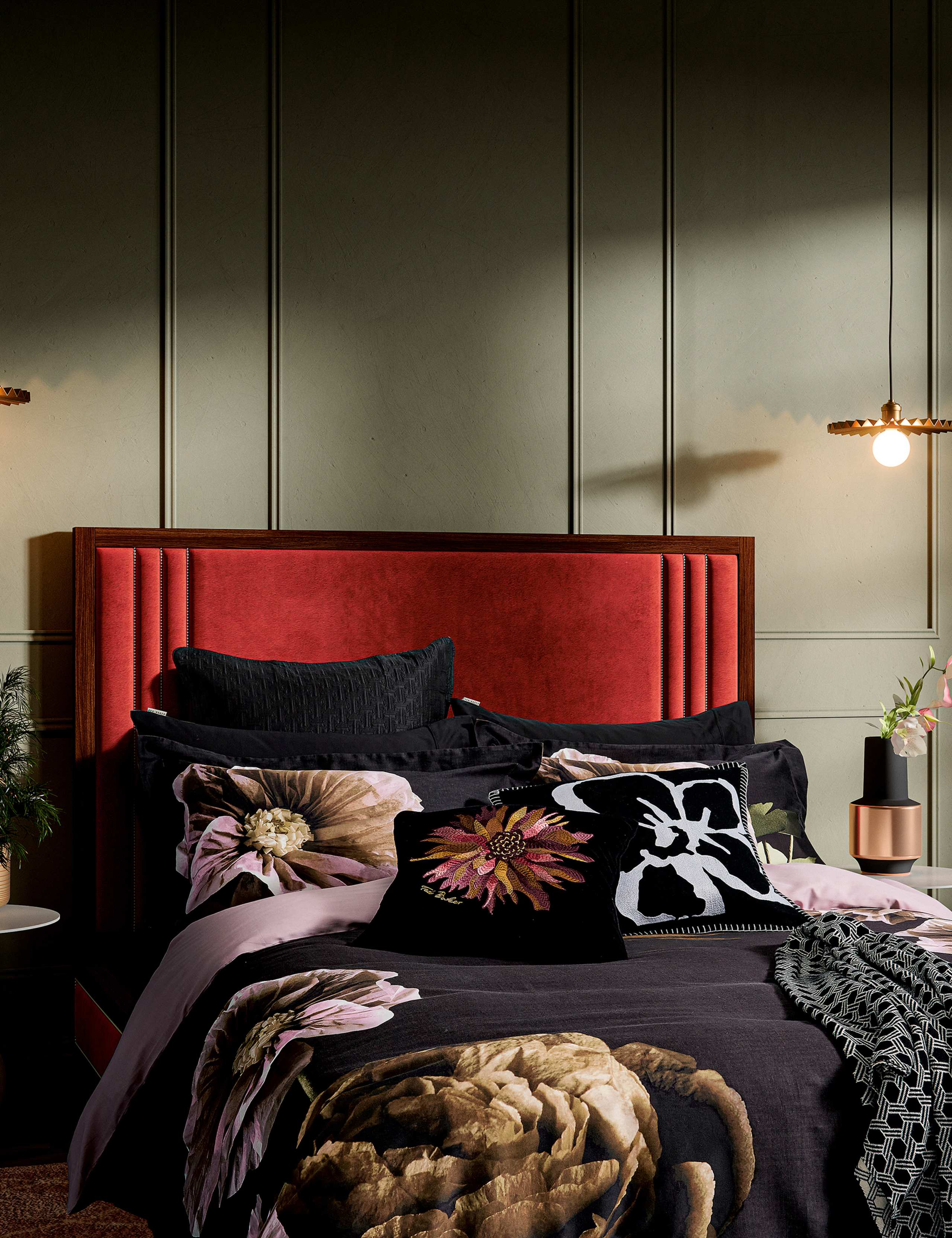 Pure Cotton Sateen Paper Floral Bedding Set 3 of 5