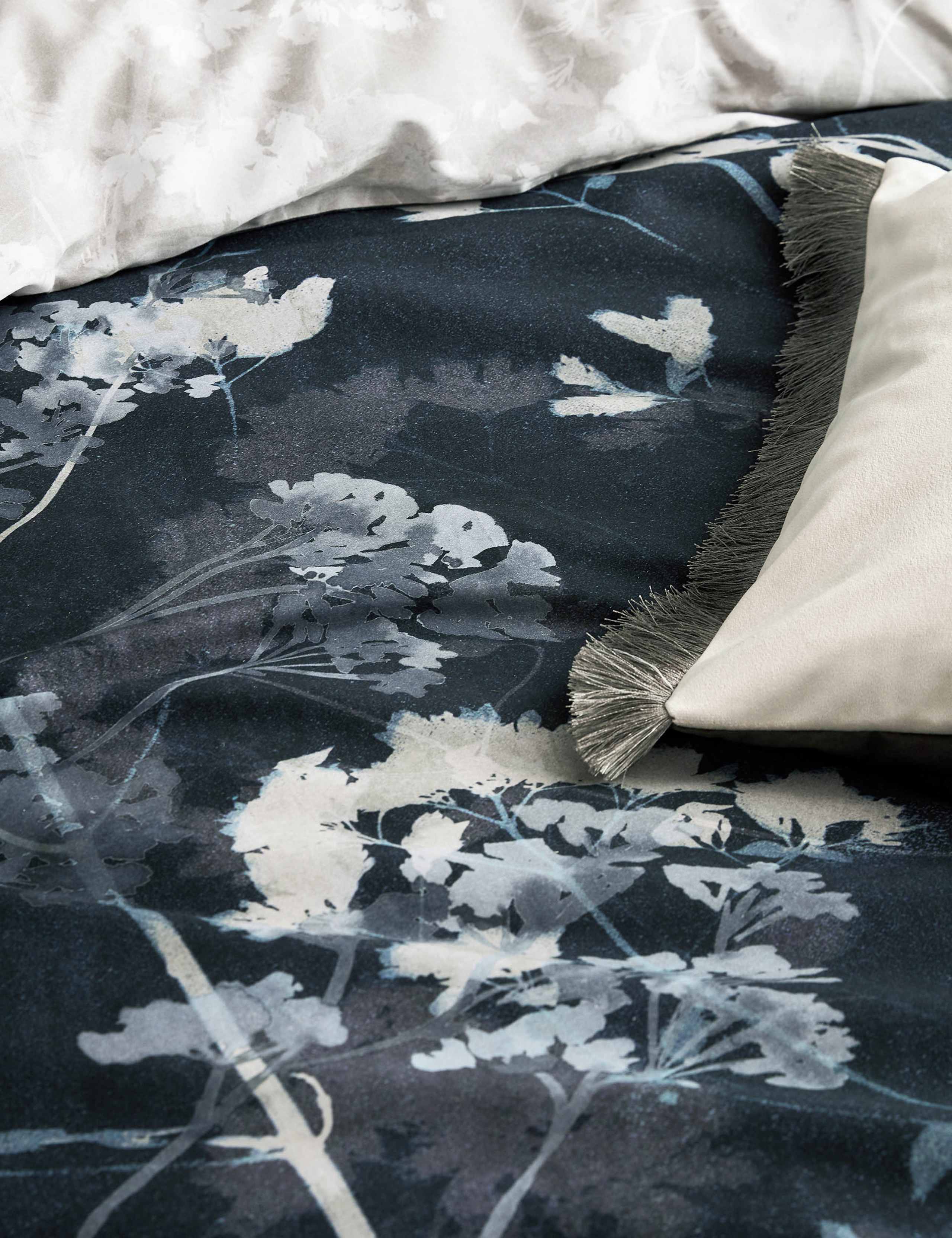 Pure Cotton Flower Press Bedding Set 3 of 8