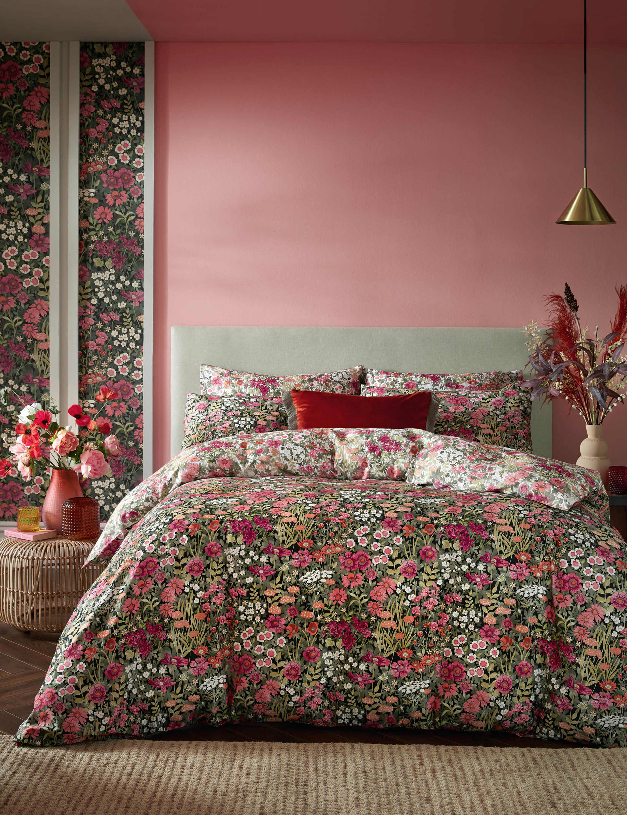 Pure Cotton Sateen Wallflower Bedding Set 1 of 9