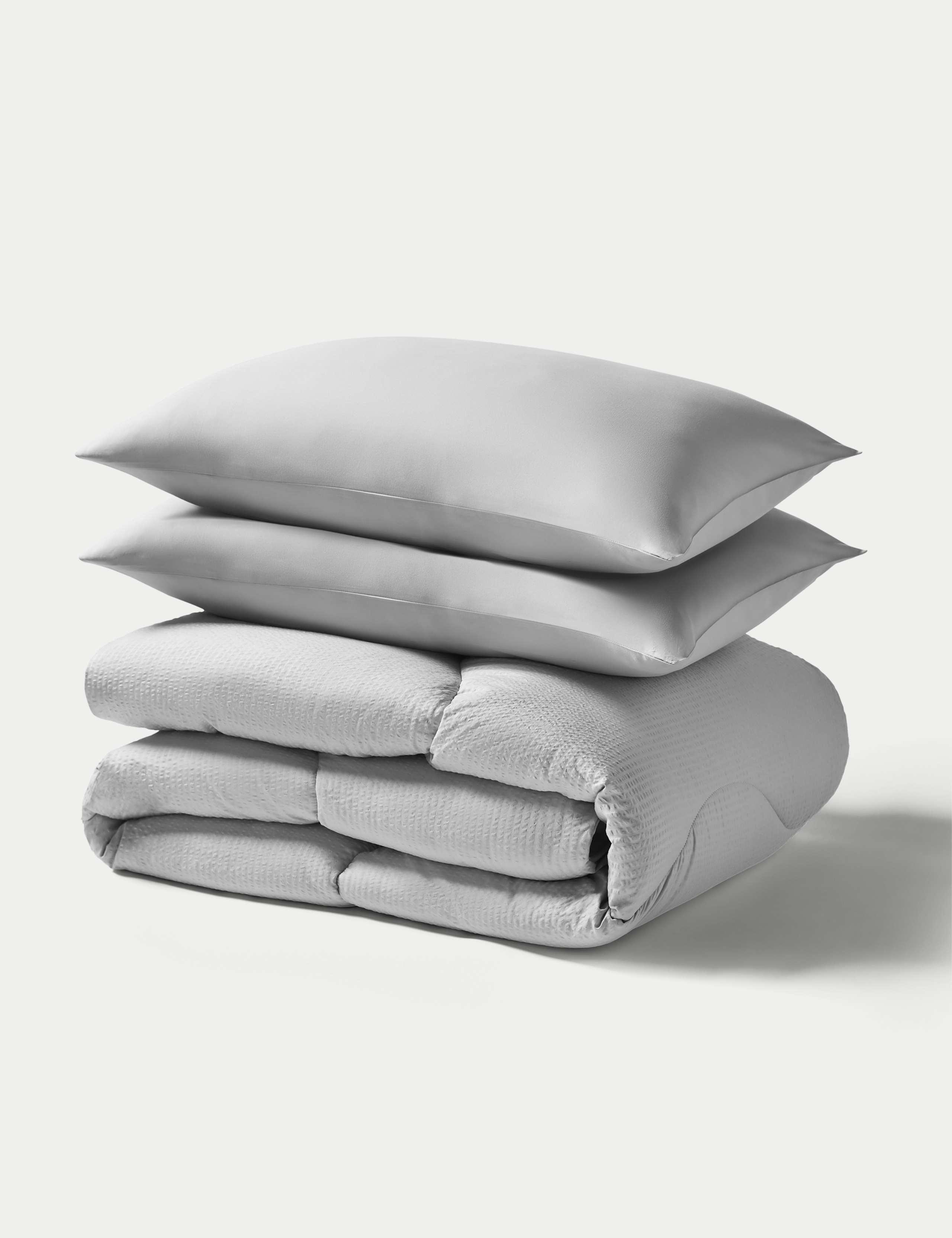 Seersucker 4.5 Tog Coverless Duvet Set 4 of 5