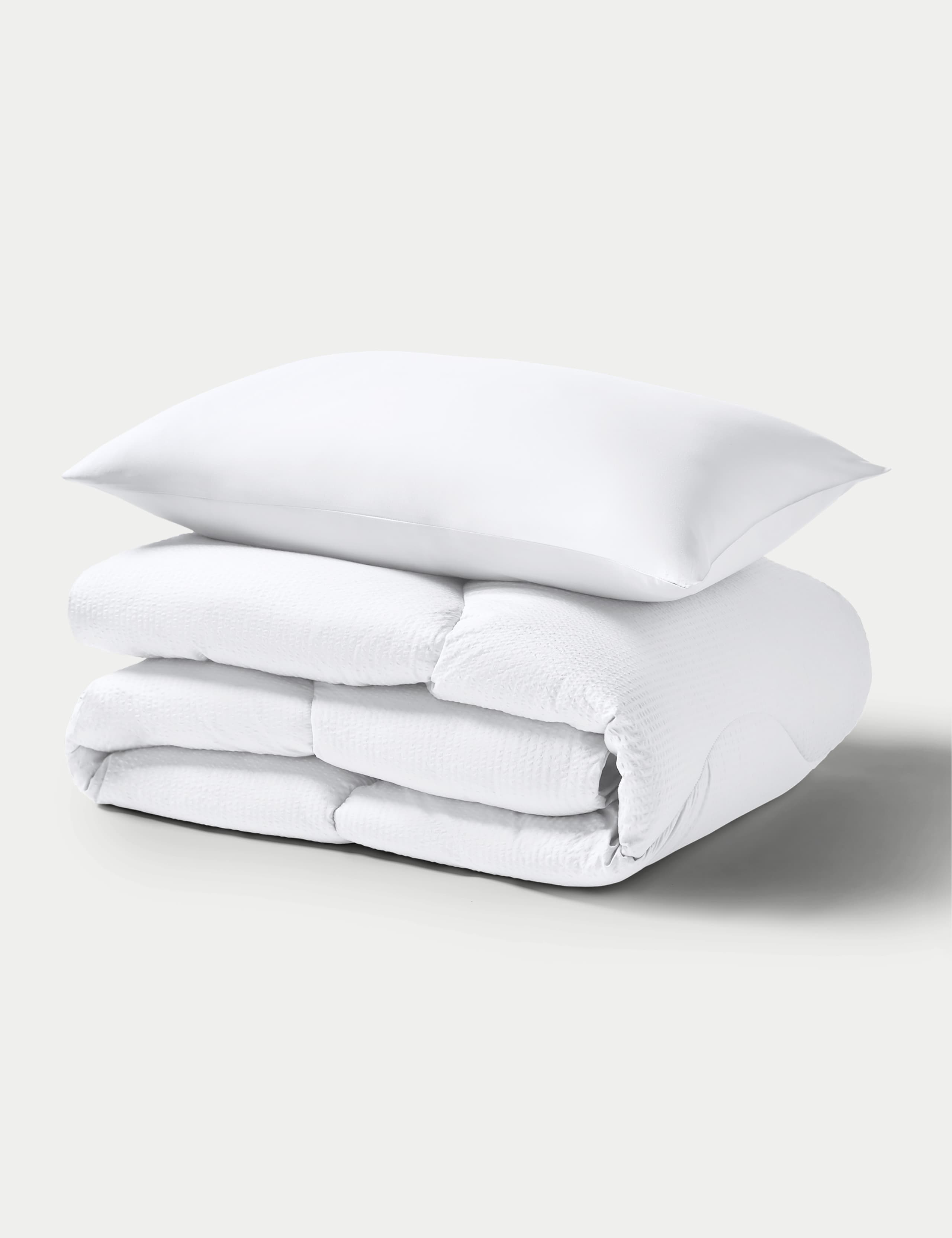 Seersucker 4.5 Tog Coverless Duvet Set 3 of 5