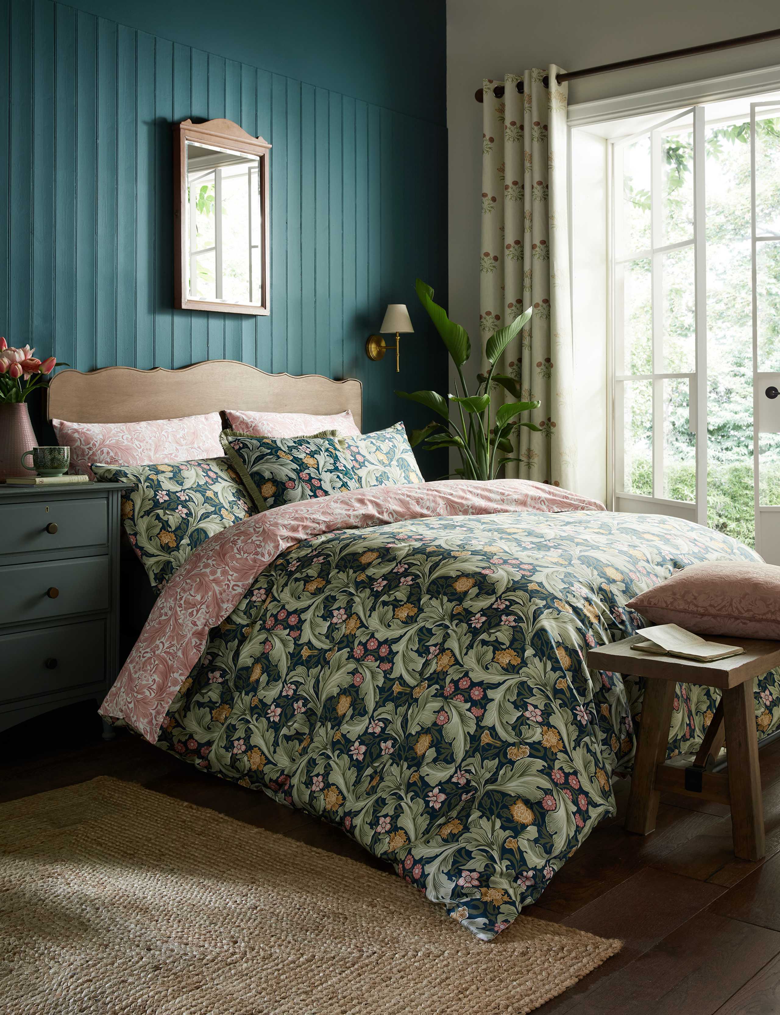 Sateen Leicester Bedding Set 1 of 8