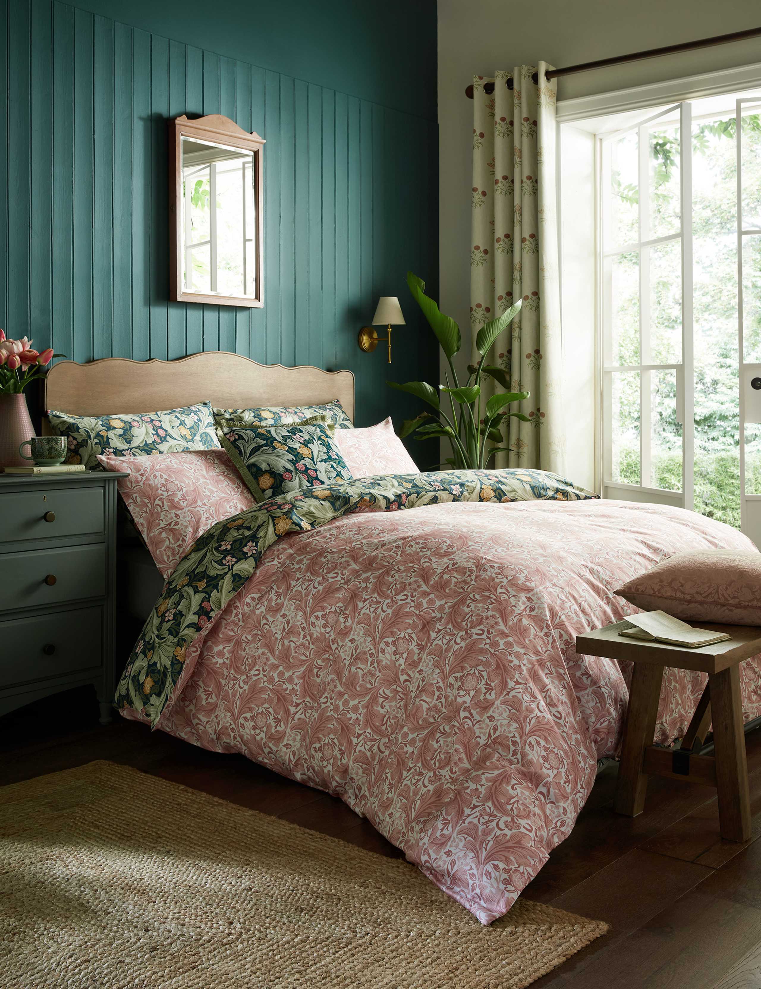Sateen Leicester Bedding Set 2 of 8