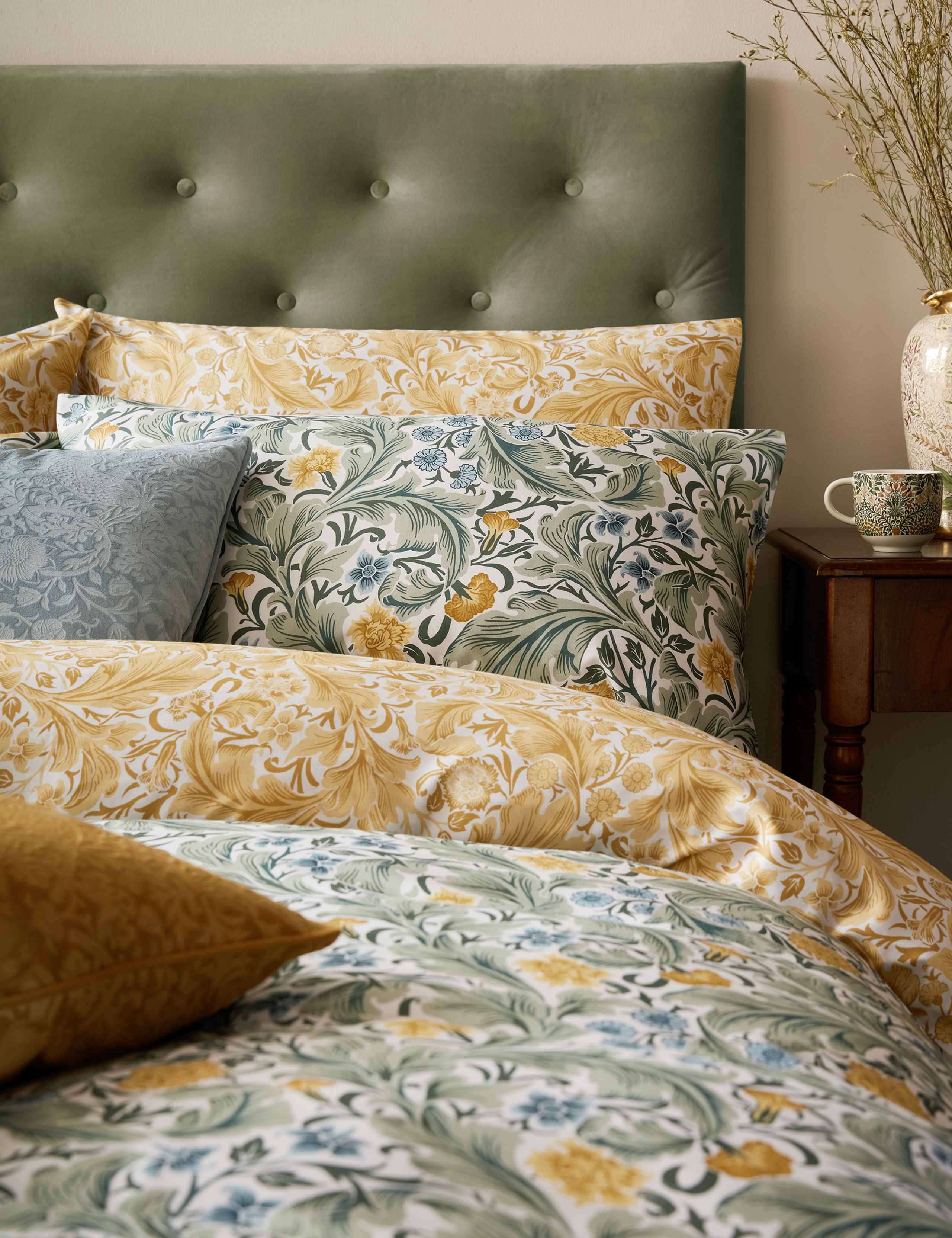 Pure Cotton Sateen Leicester Bedding Set 3 of 8