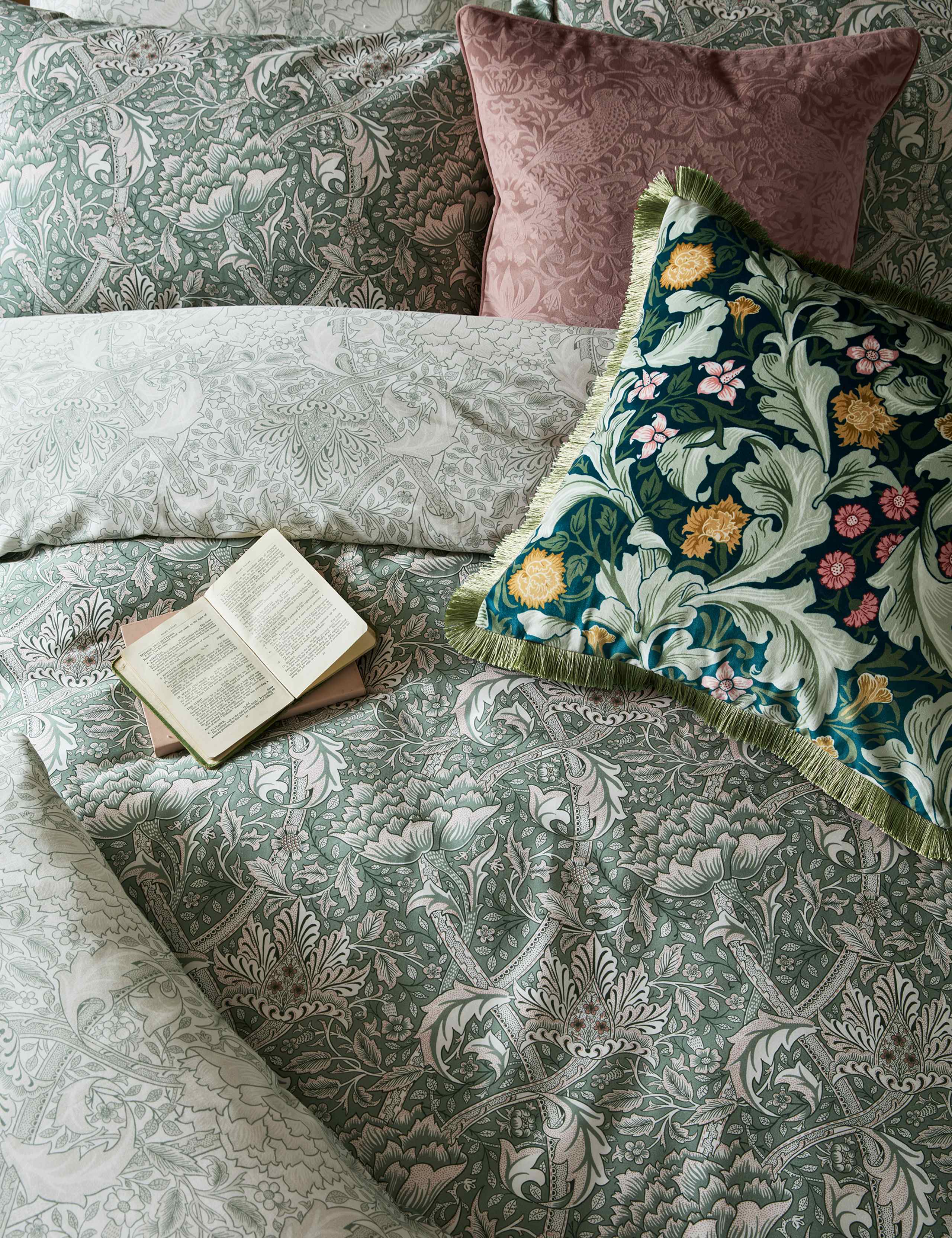 Pure Cotton Sateen Windrush Bedding Set 5 of 9