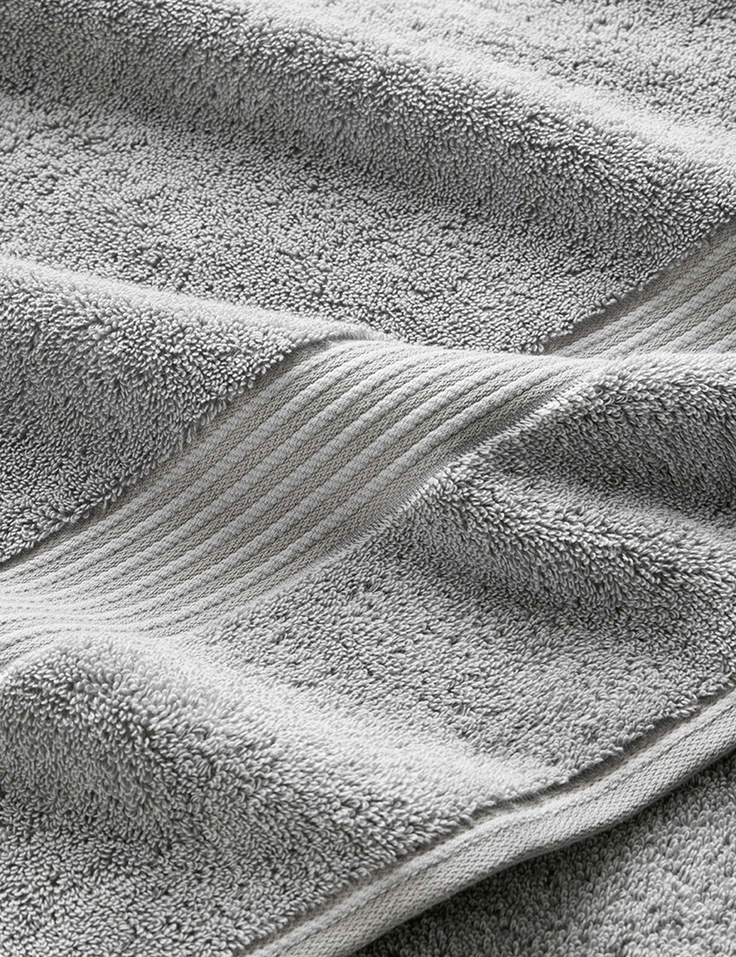 Supreme Hygro Towel 3 of 7