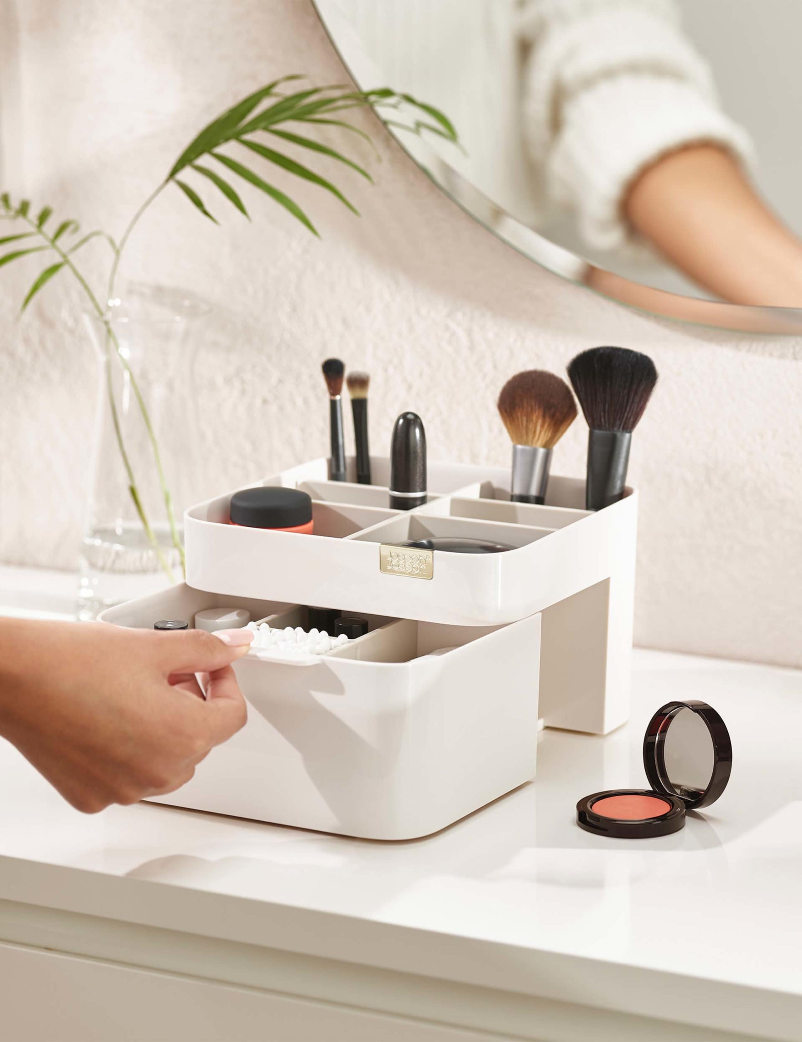 MakeMeUp Compact Mirror and Organiser 4 of 5