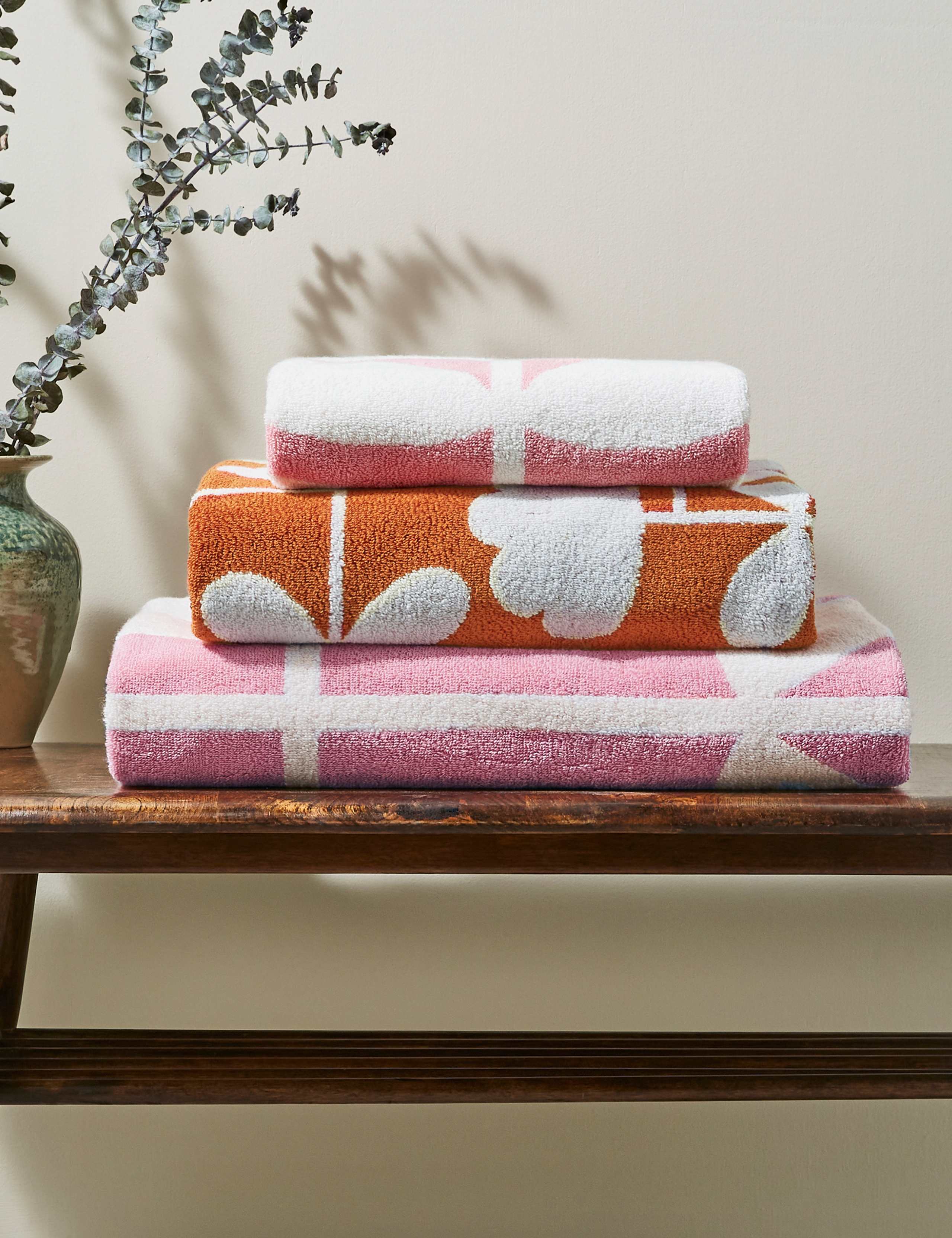 Pure Cotton Cut Stem Bath Towel 2 of 6