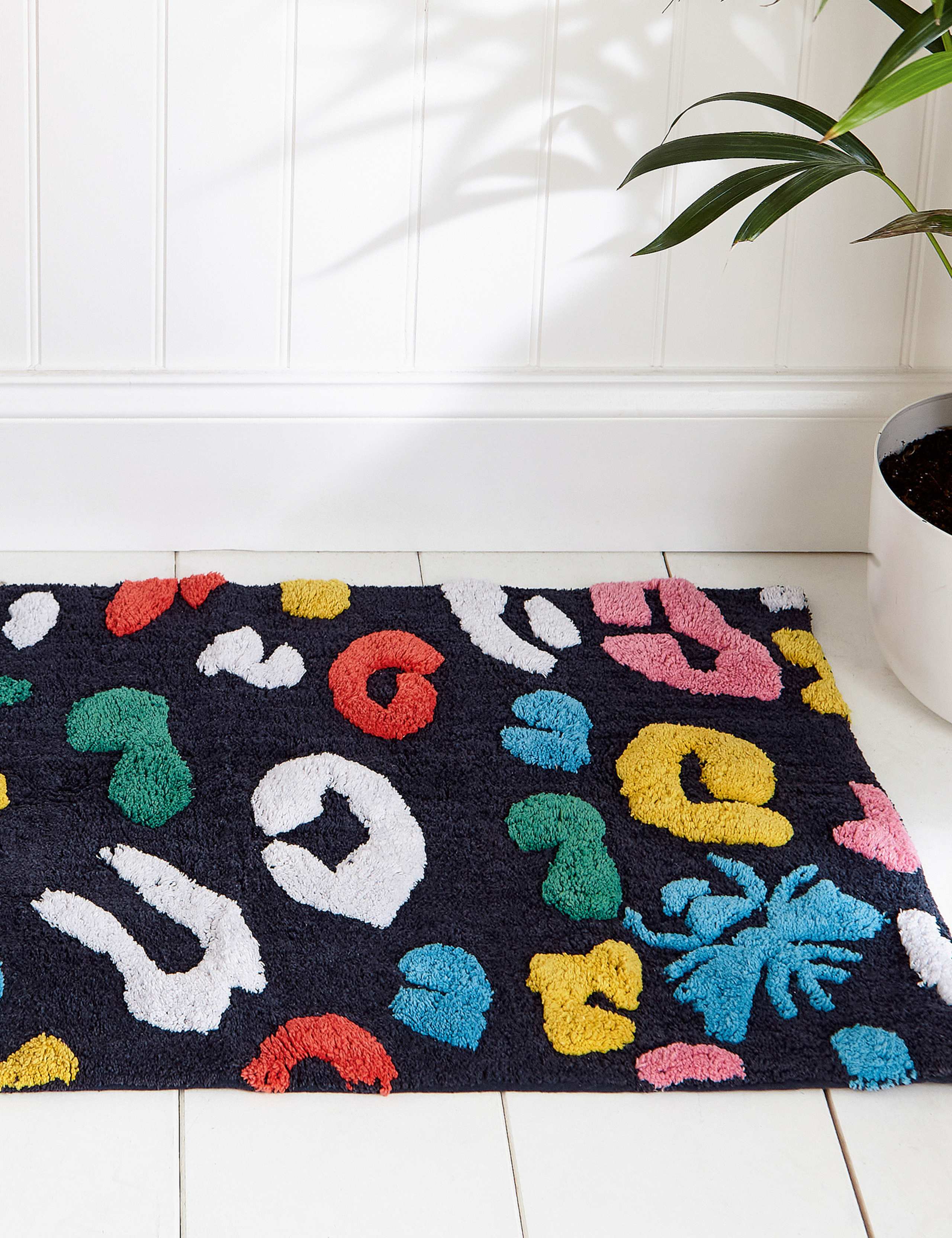 Pure Cotton Leopard Bee Bath Mat 2 of 2