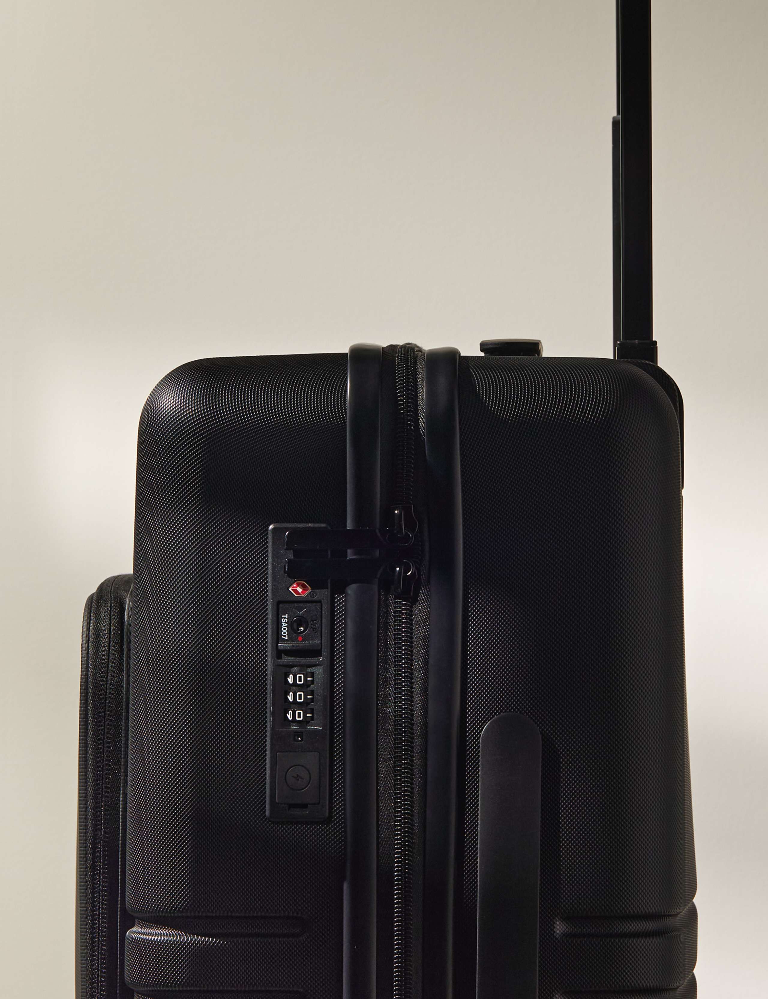 Hybrid 4 Wheel Hard Shell Cabin Suitcase 8 of 8