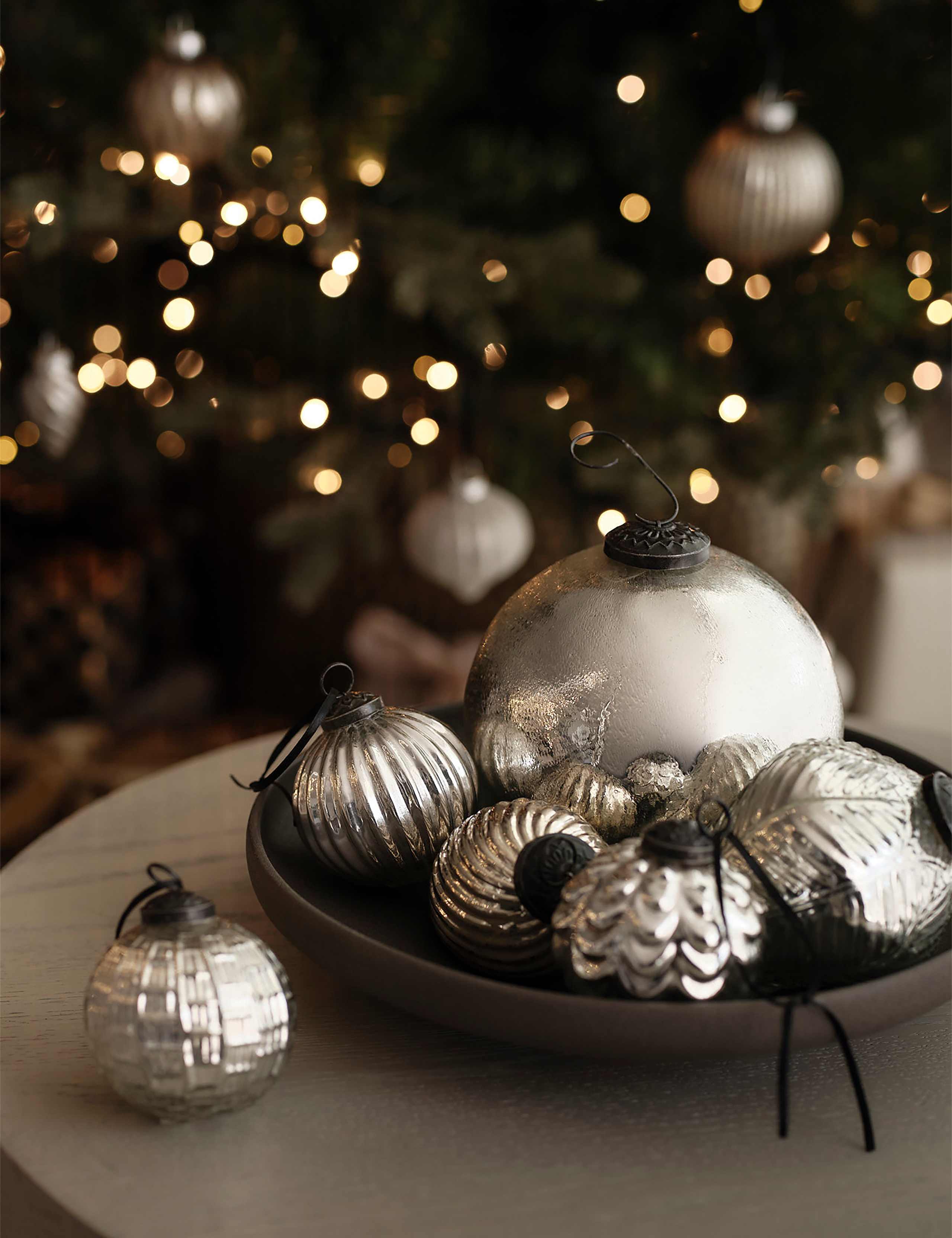 3pk Silver Glass Mercury Hanging Baubles 4 of 4
