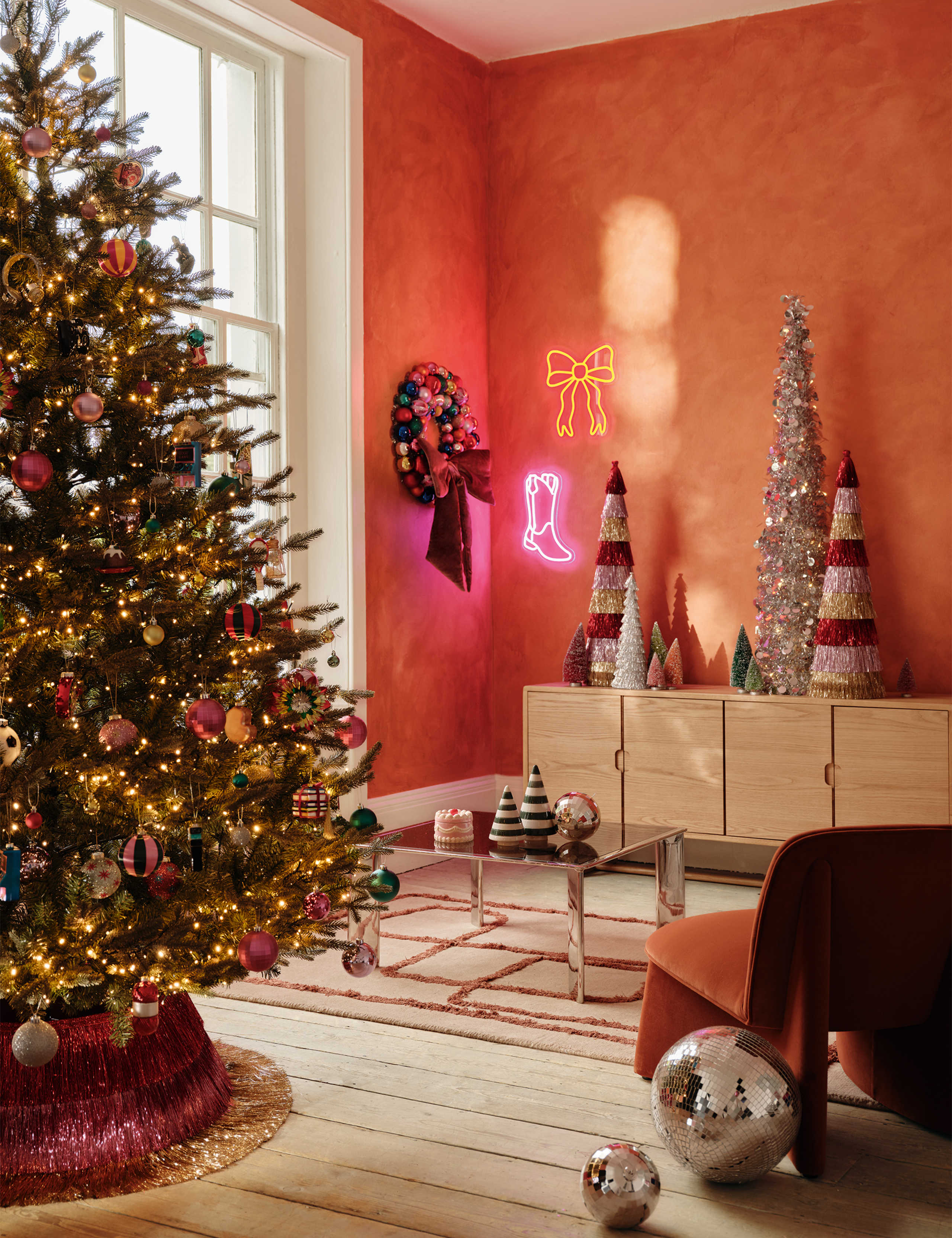 5ft Pre-Lit Tinsel Christmas Tree 6 of 6