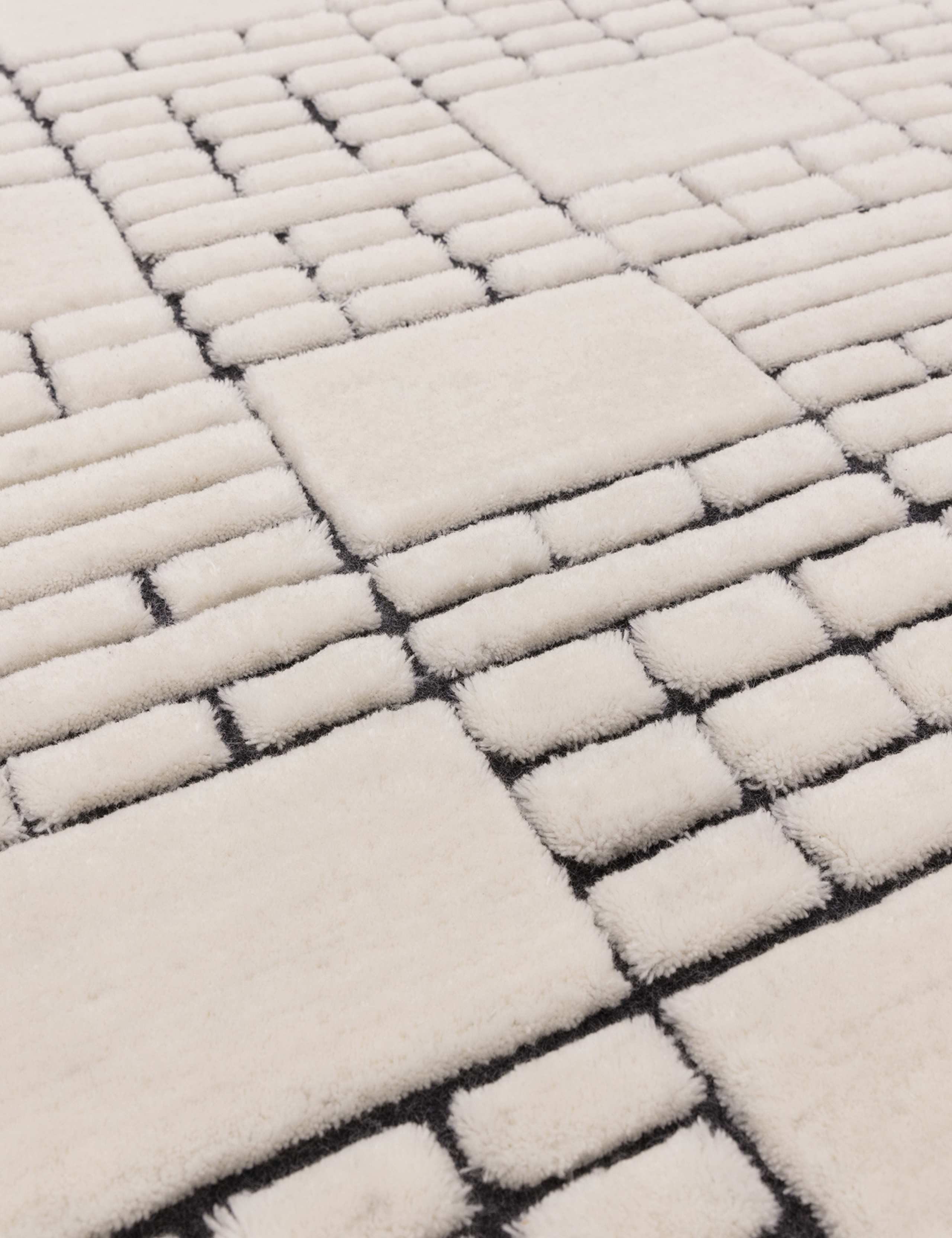 Empire Hand Tufted Pure Wool Rug 6 of 7