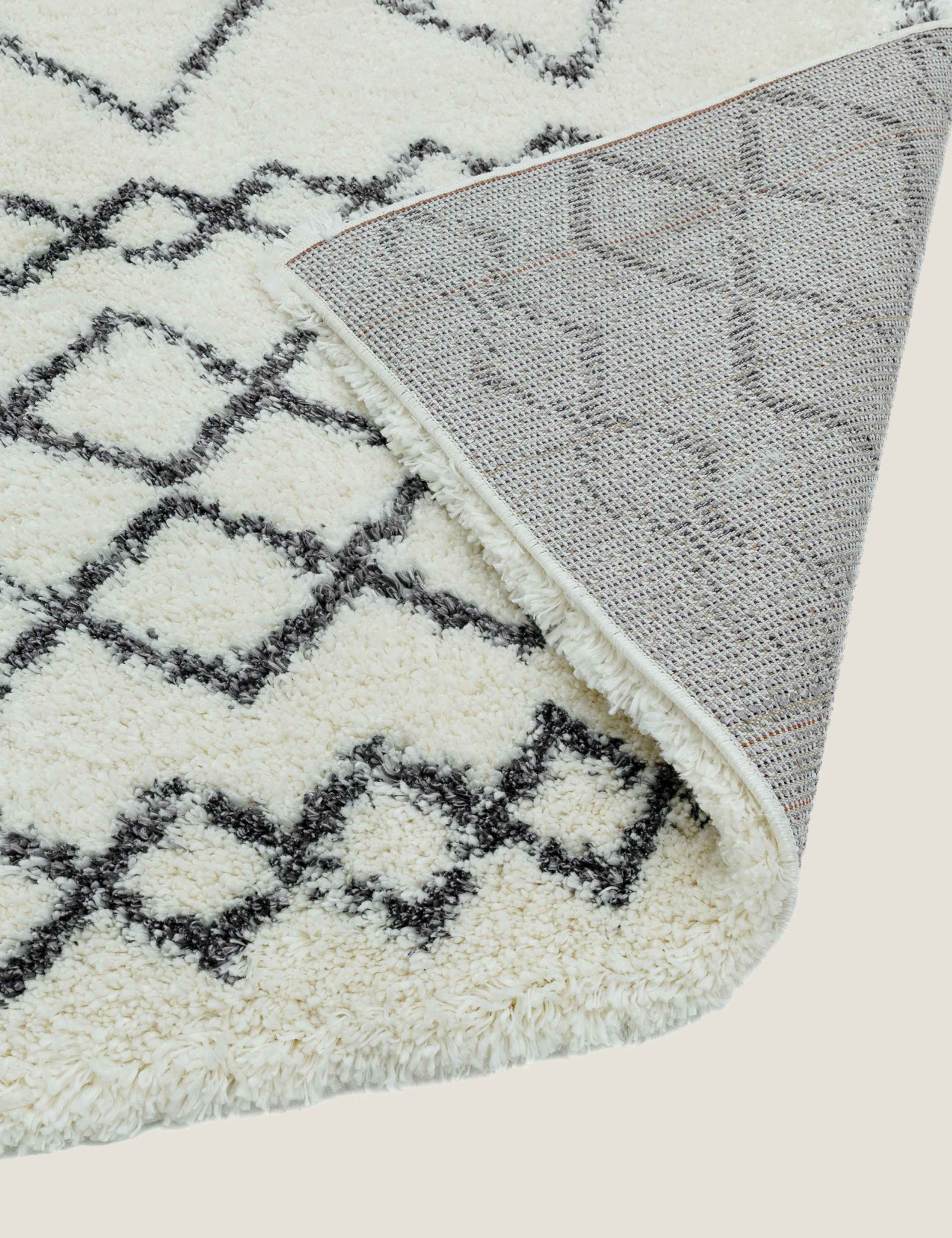 Alto Moroccan Shaggy Rug 5 of 6