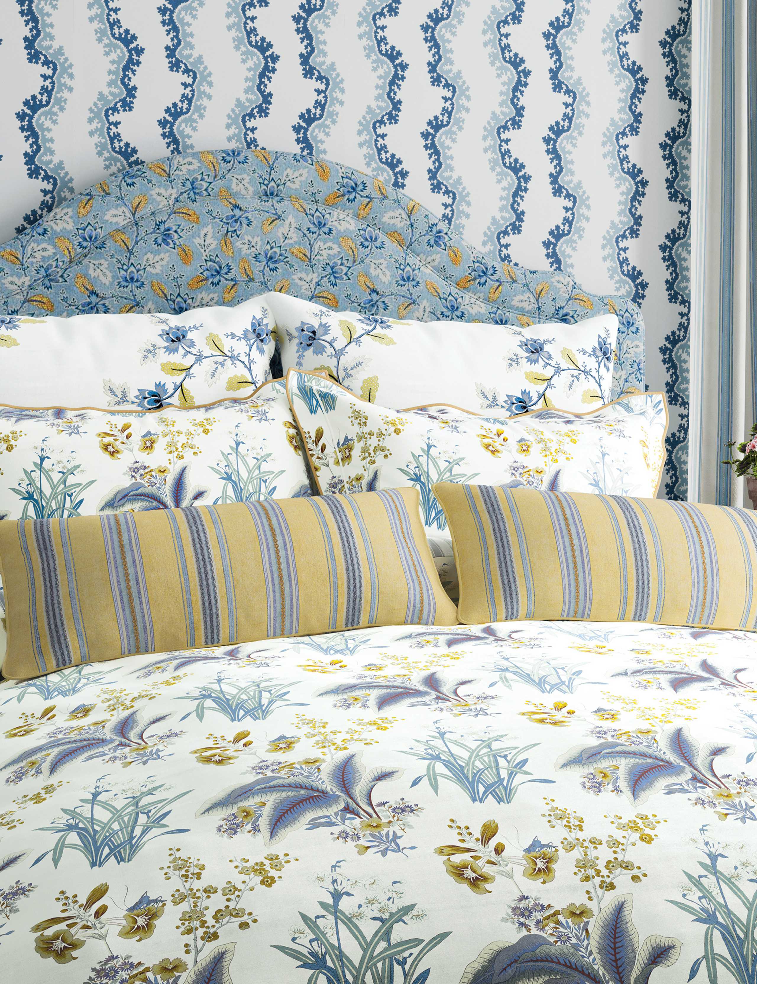 Pure Cotton Sateen Enys Garden Bedding Set 2 of 4