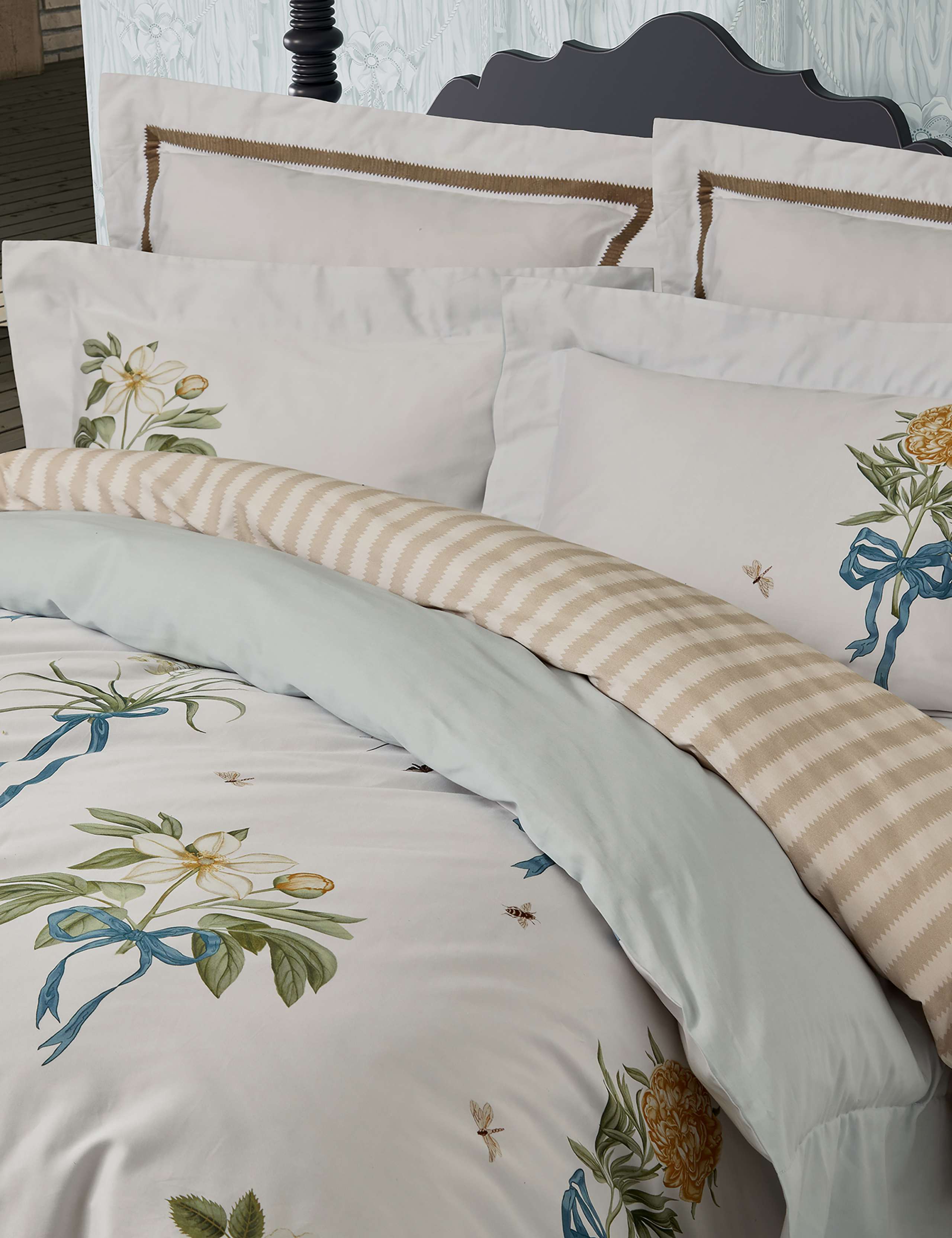 Sanderson Cupids Beau Bedset 2 of 5