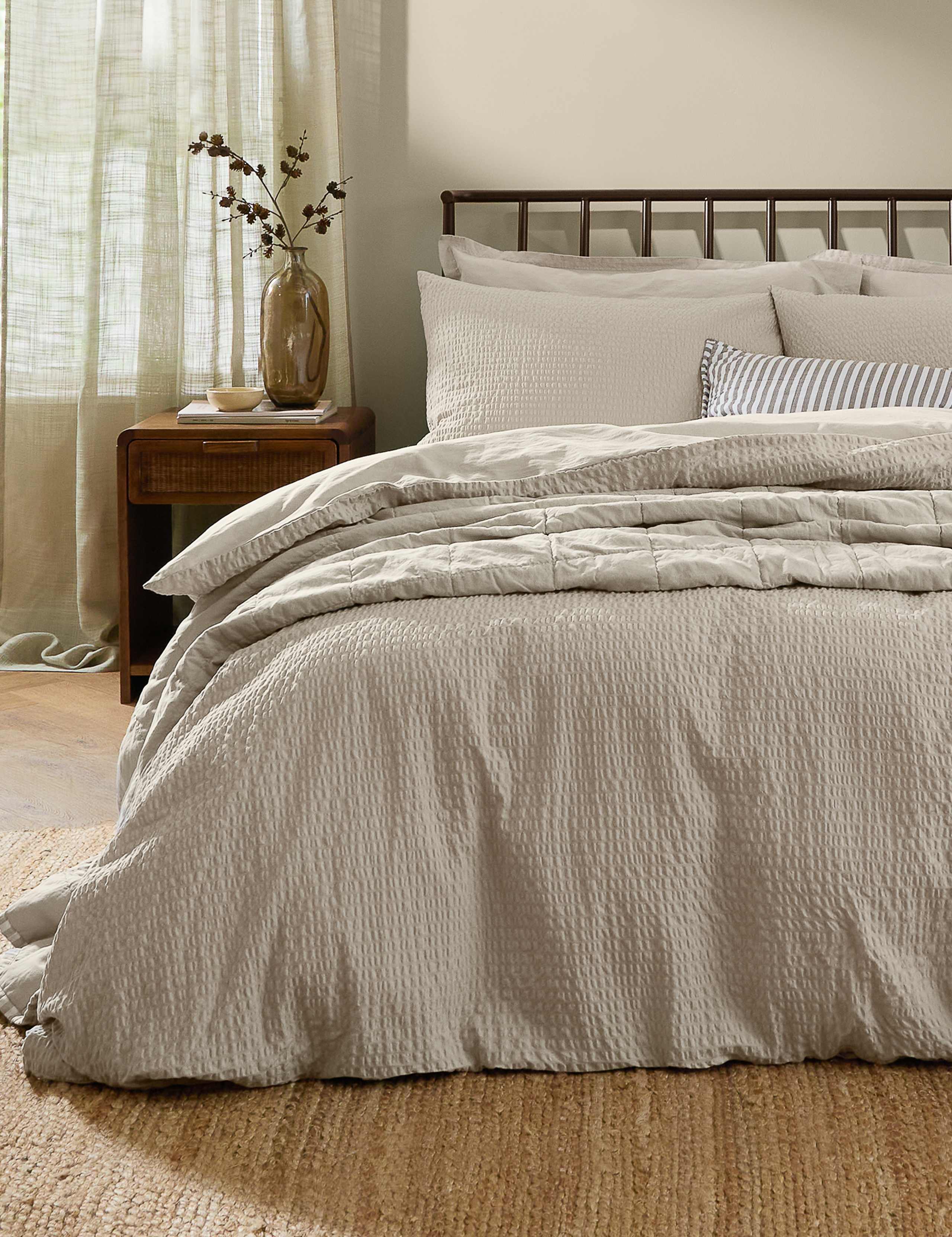 Hebden Pure Cotton Seersucker Bedding Set 3 of 3