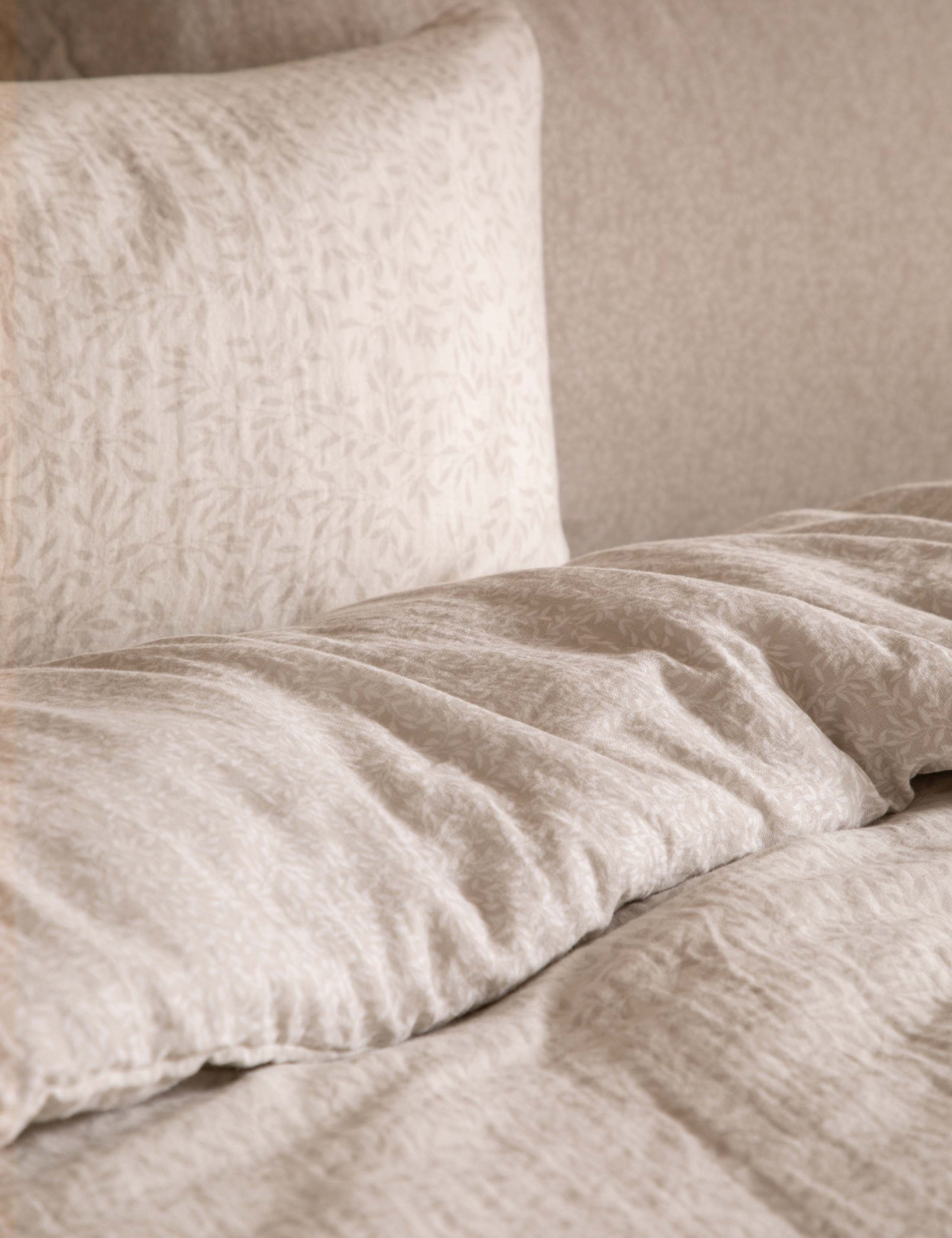 Perrie Leaf Pure Cotton Muslin Bedding Set 4 of 5