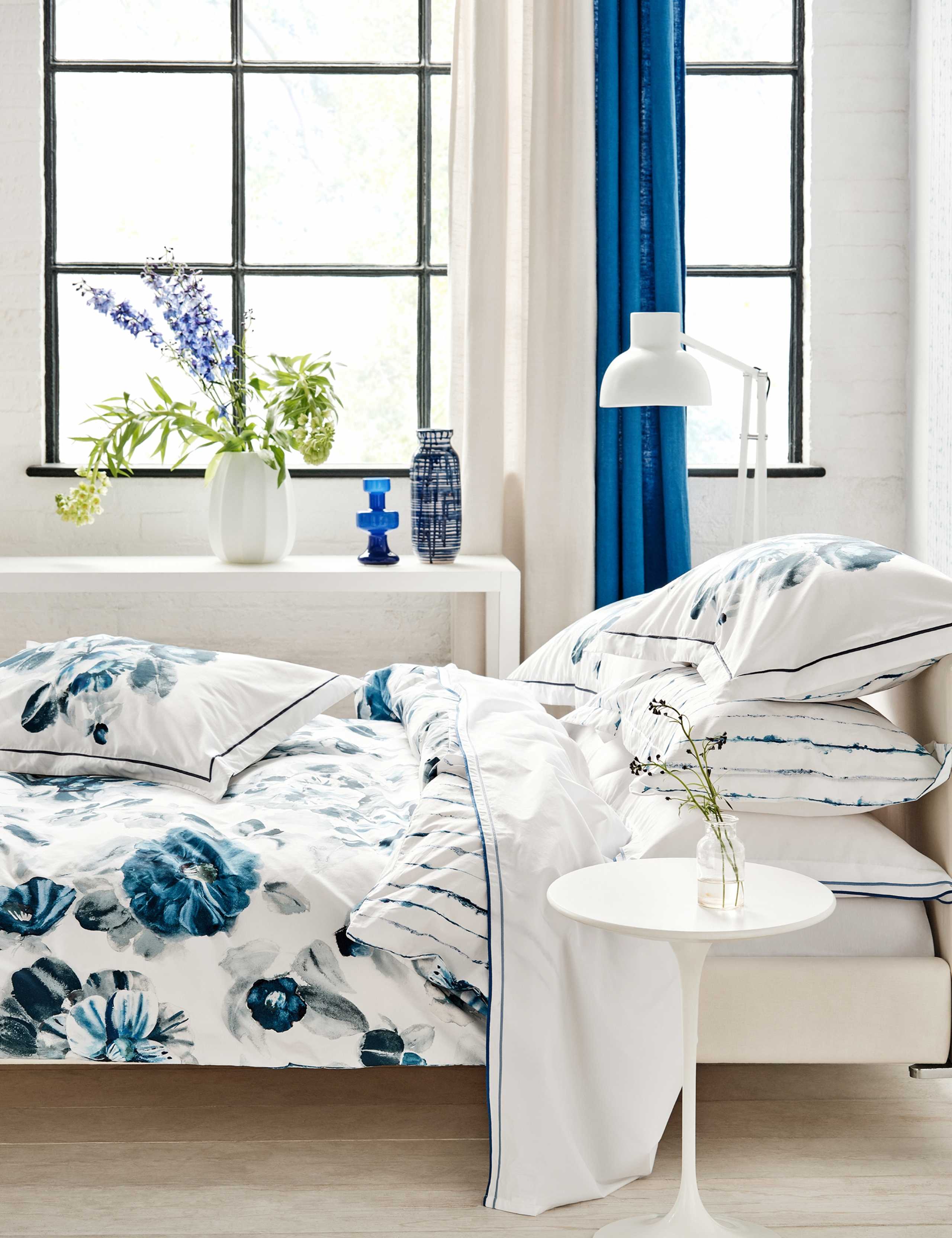 2 Pack Pure Cotton Indigo Flower Pillowcases 2 of 5
