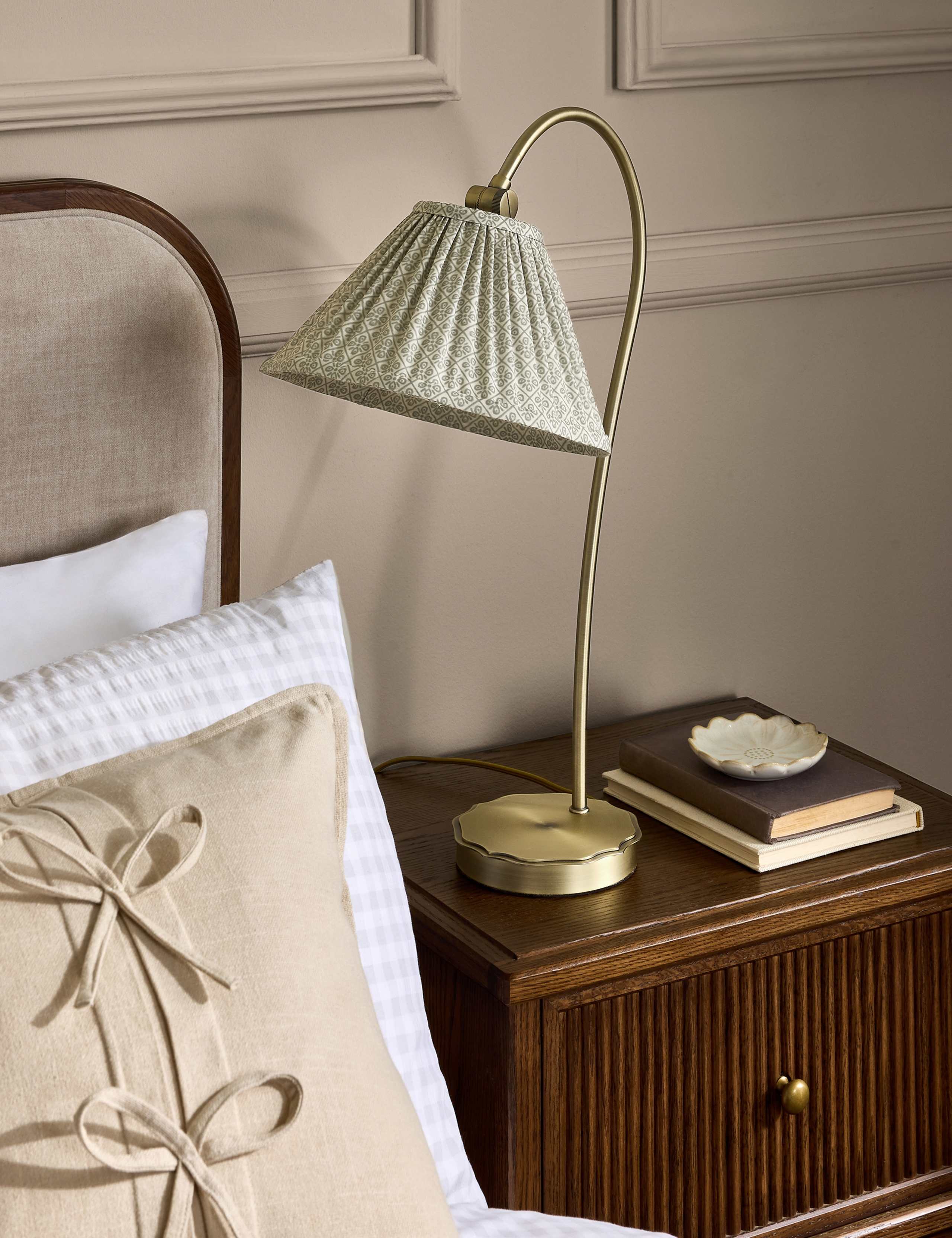 Willowbrook Table Lamp 6 of 6