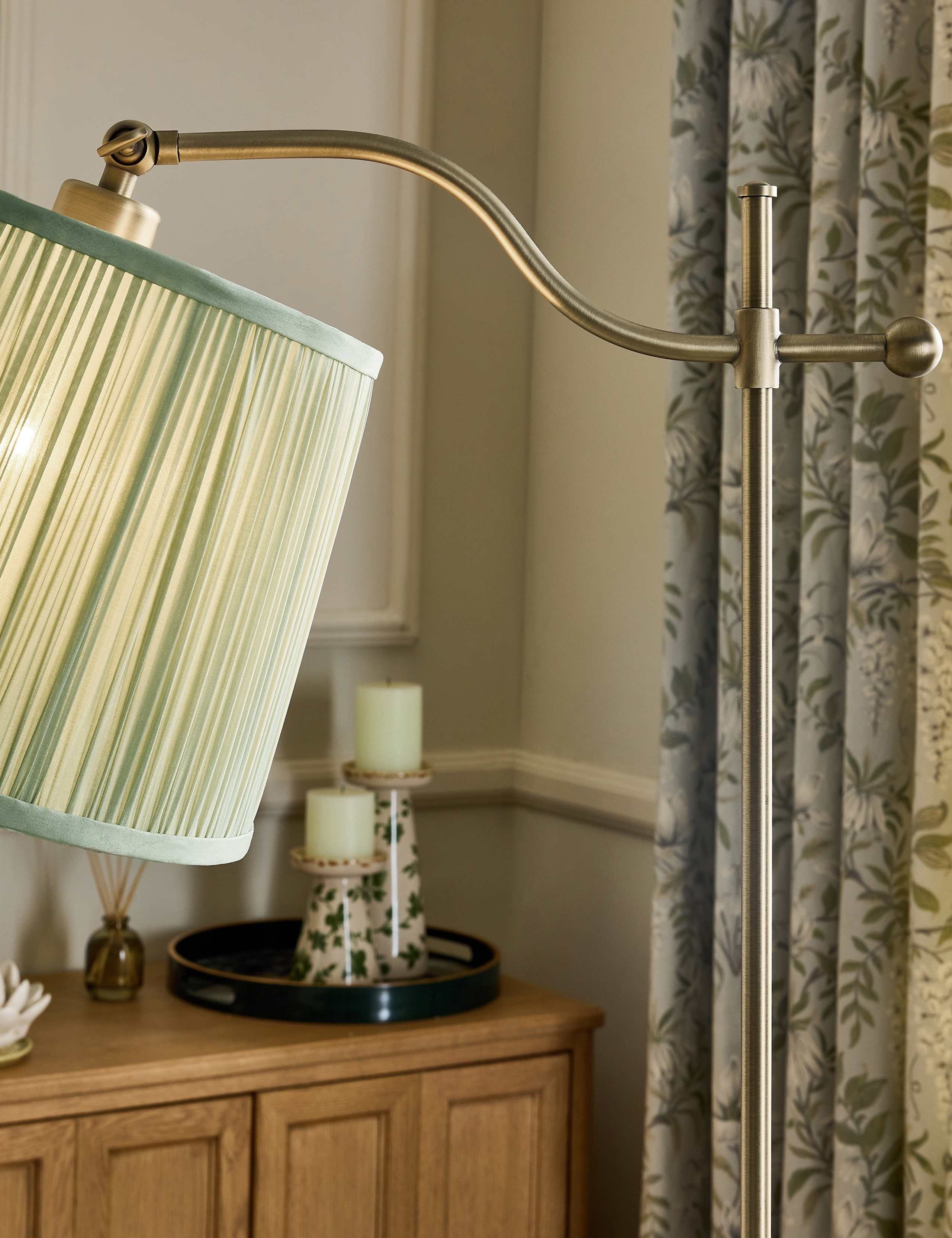 Hemsley Metal Floor Lamp 3 of 6