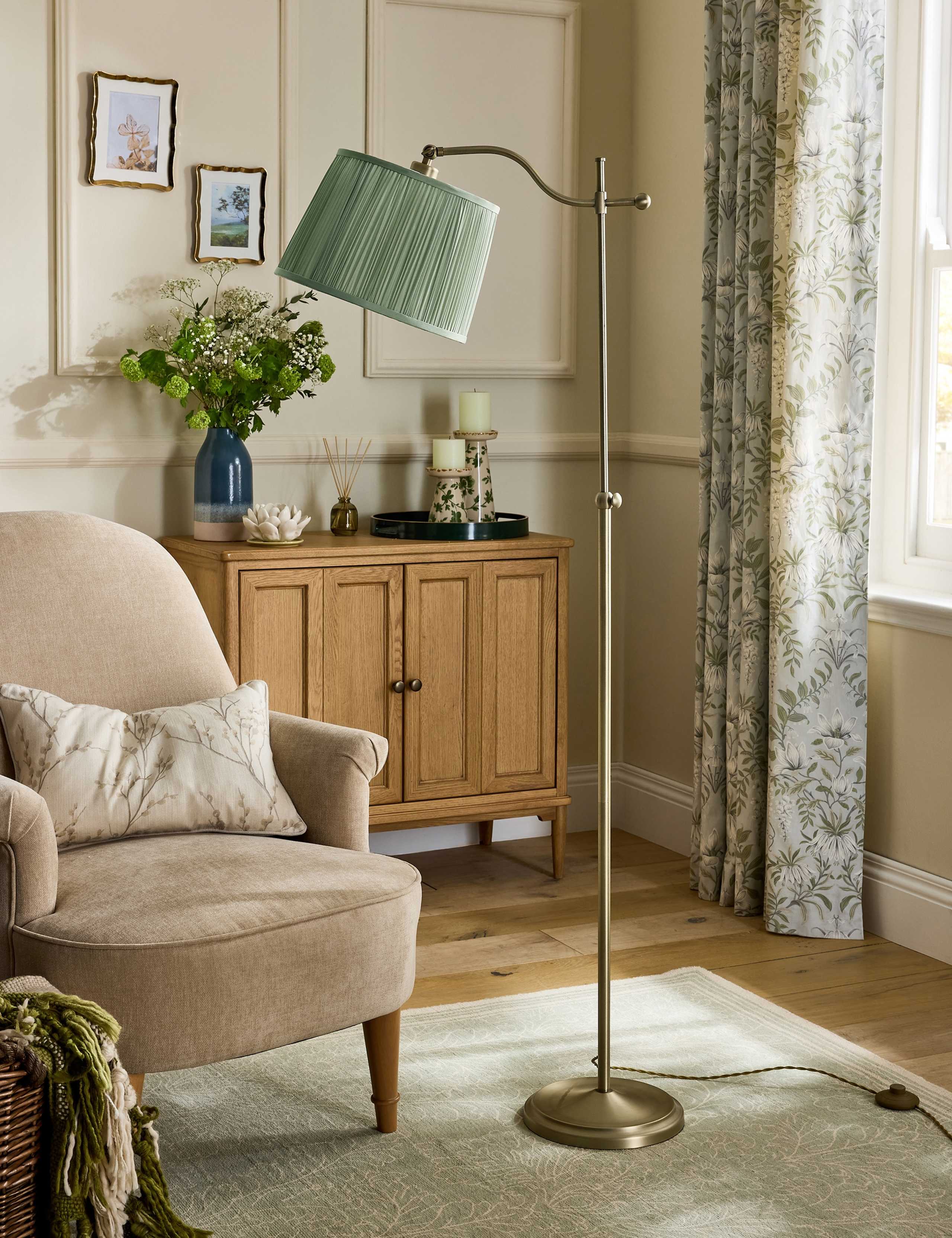 Hemsley Metal Floor Lamp 6 of 6