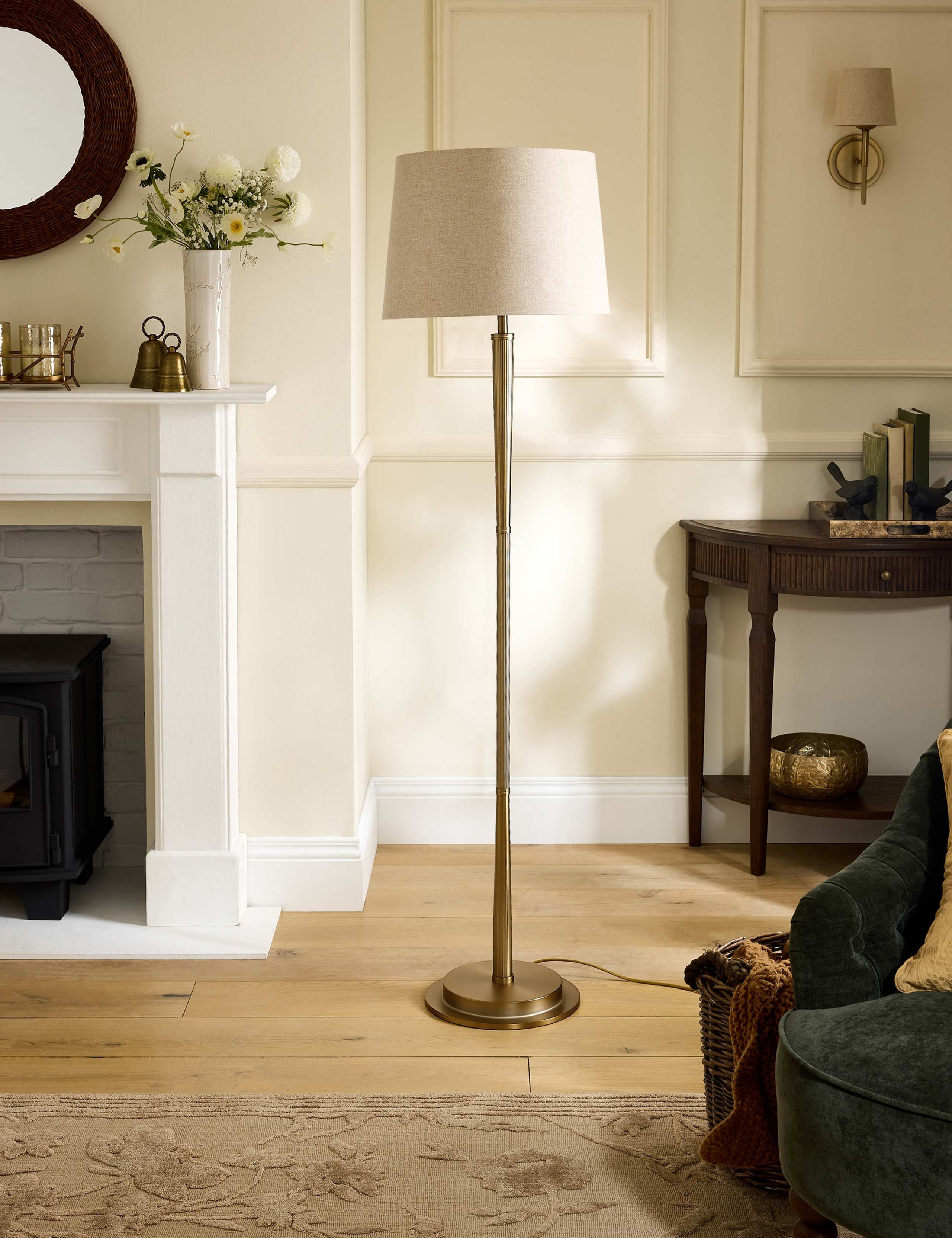 Sullivan Metal Floor Lamp 3 of 5