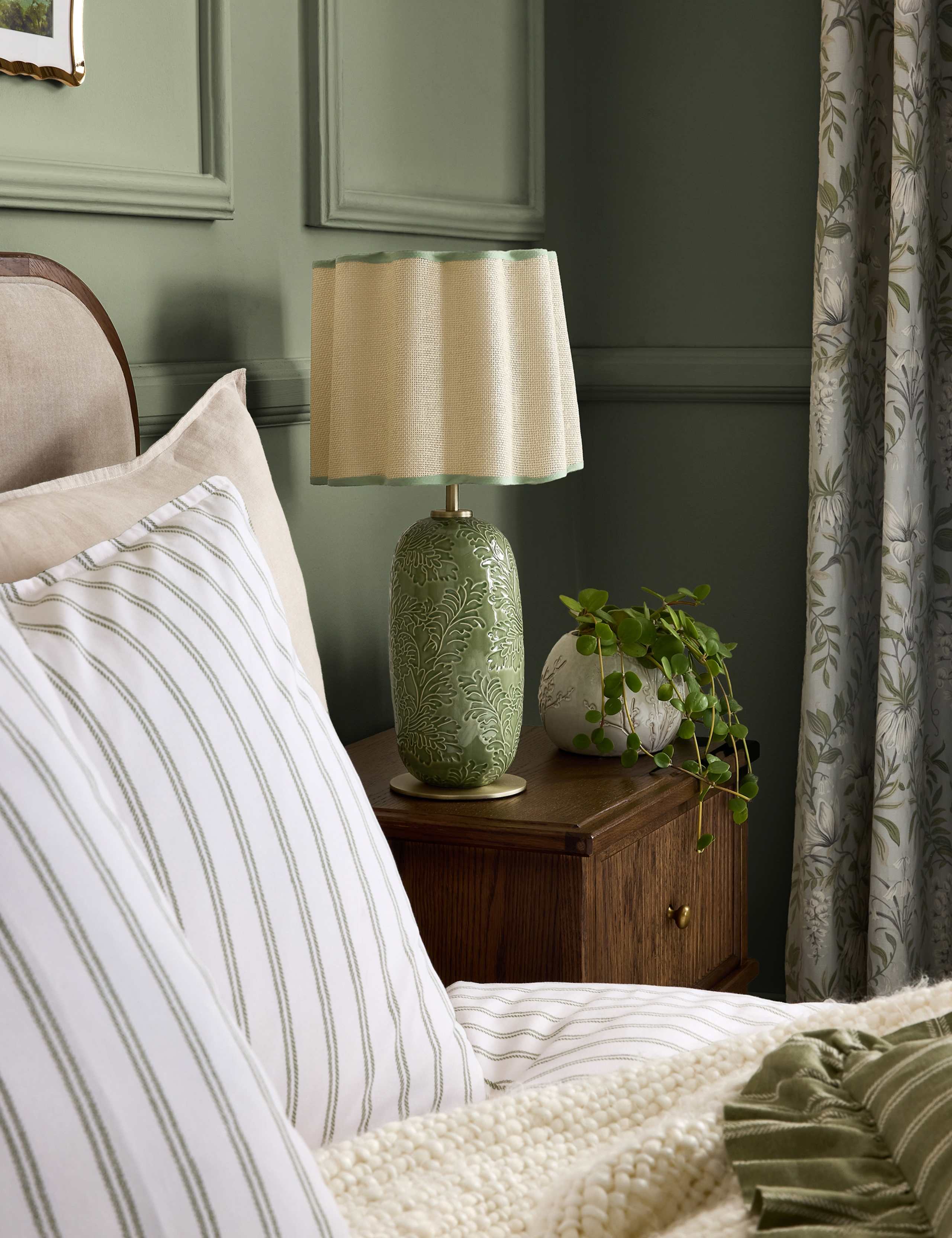 Silchester Table Lamp 6 of 6