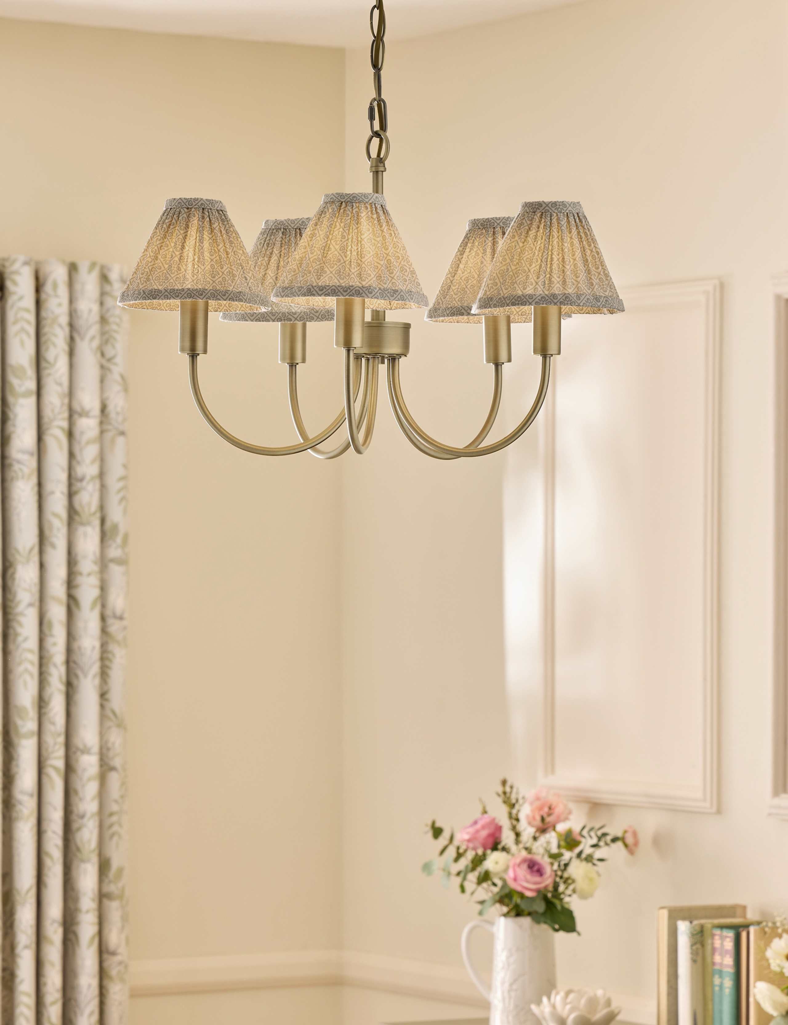 Willowbrook Metal 5 Arm Pendant Light 1 of 6