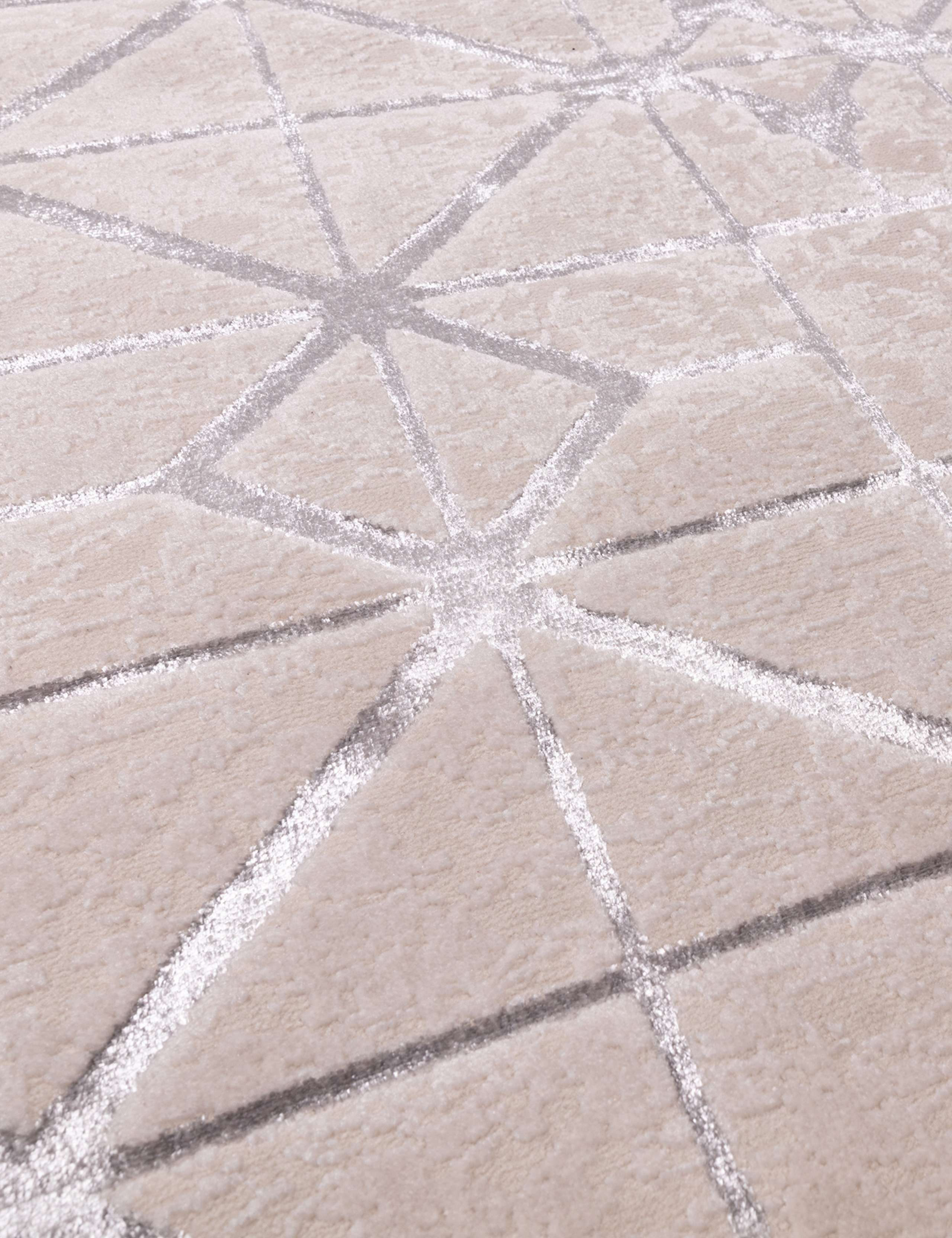 Aurora Lattice Rug 3 of 4