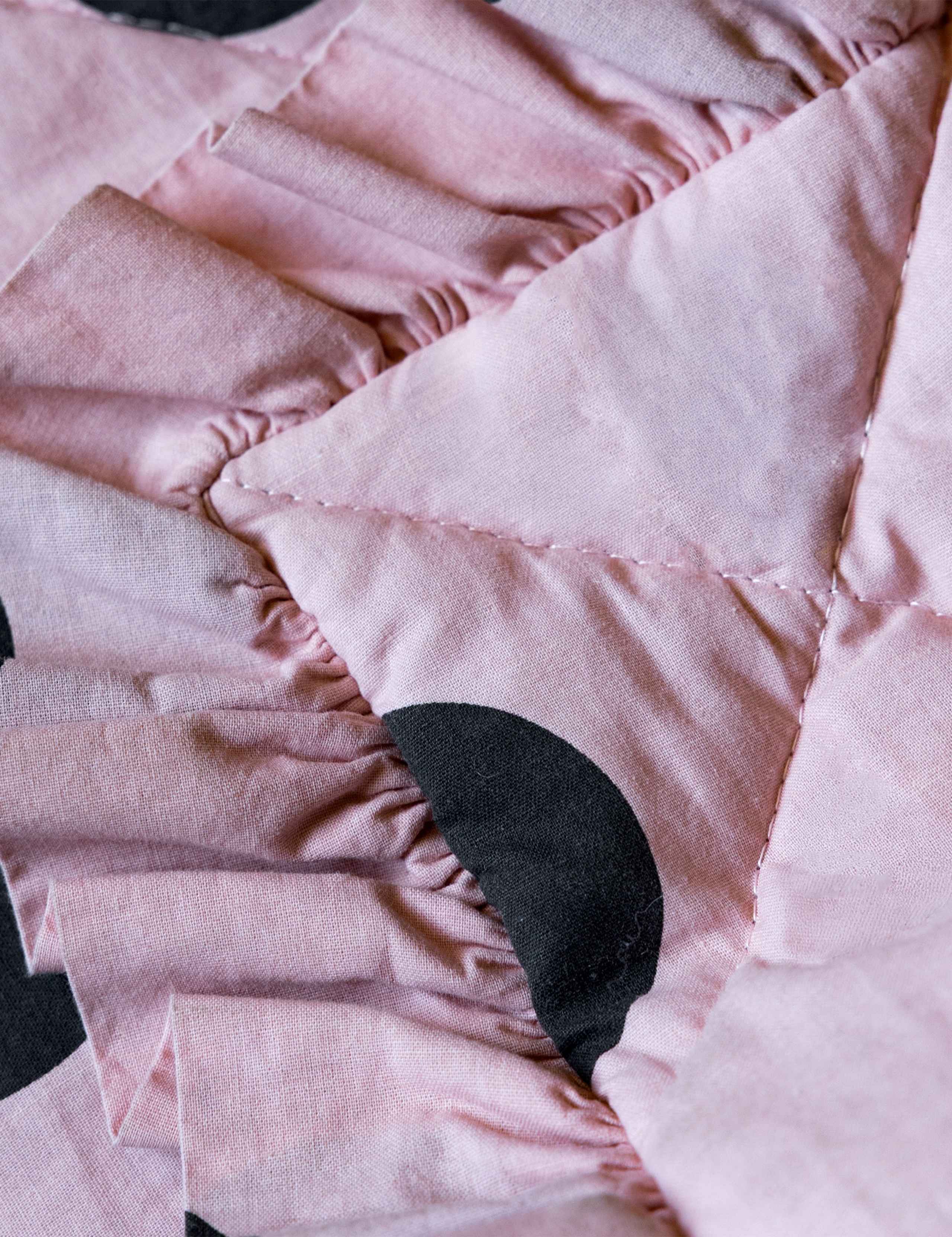 Pure Cotton Dot Noir Bedding Set 4 of 5