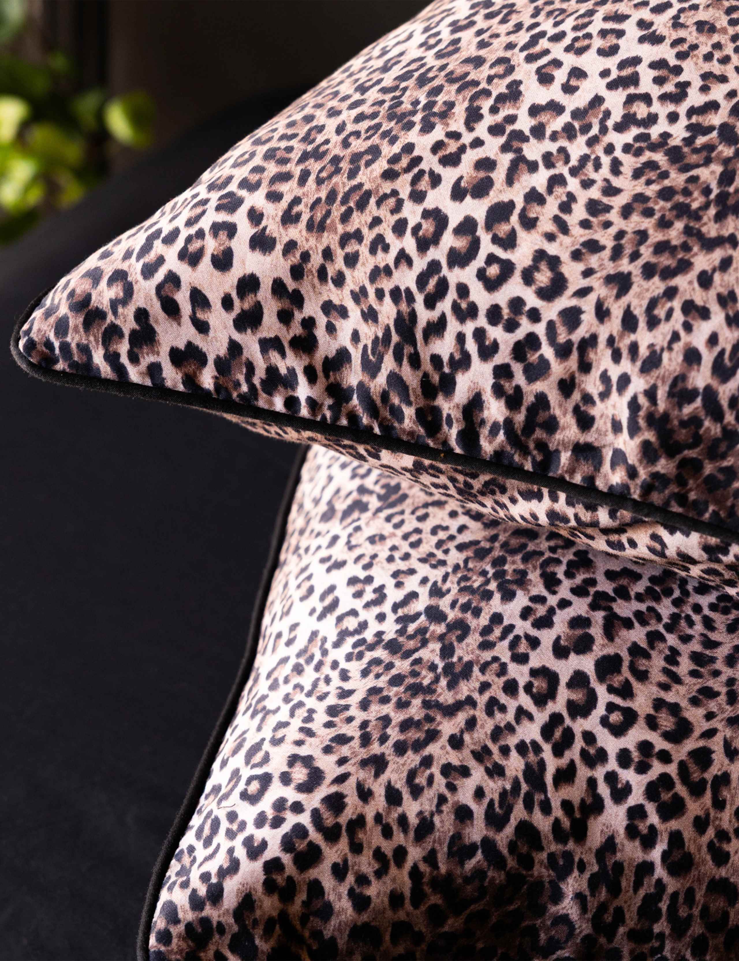 Cotton Sateen 200 Thread Count Patterned Pillowcase 3 of 4