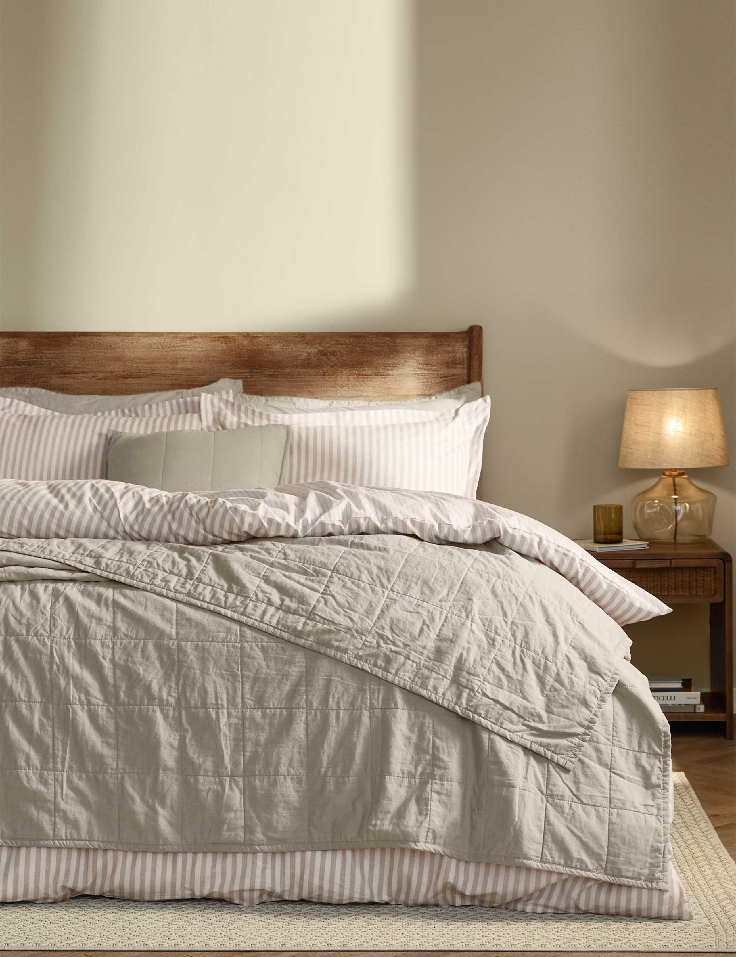 Hebden Washed Cotton Quilted Bedspread 2 of 3
