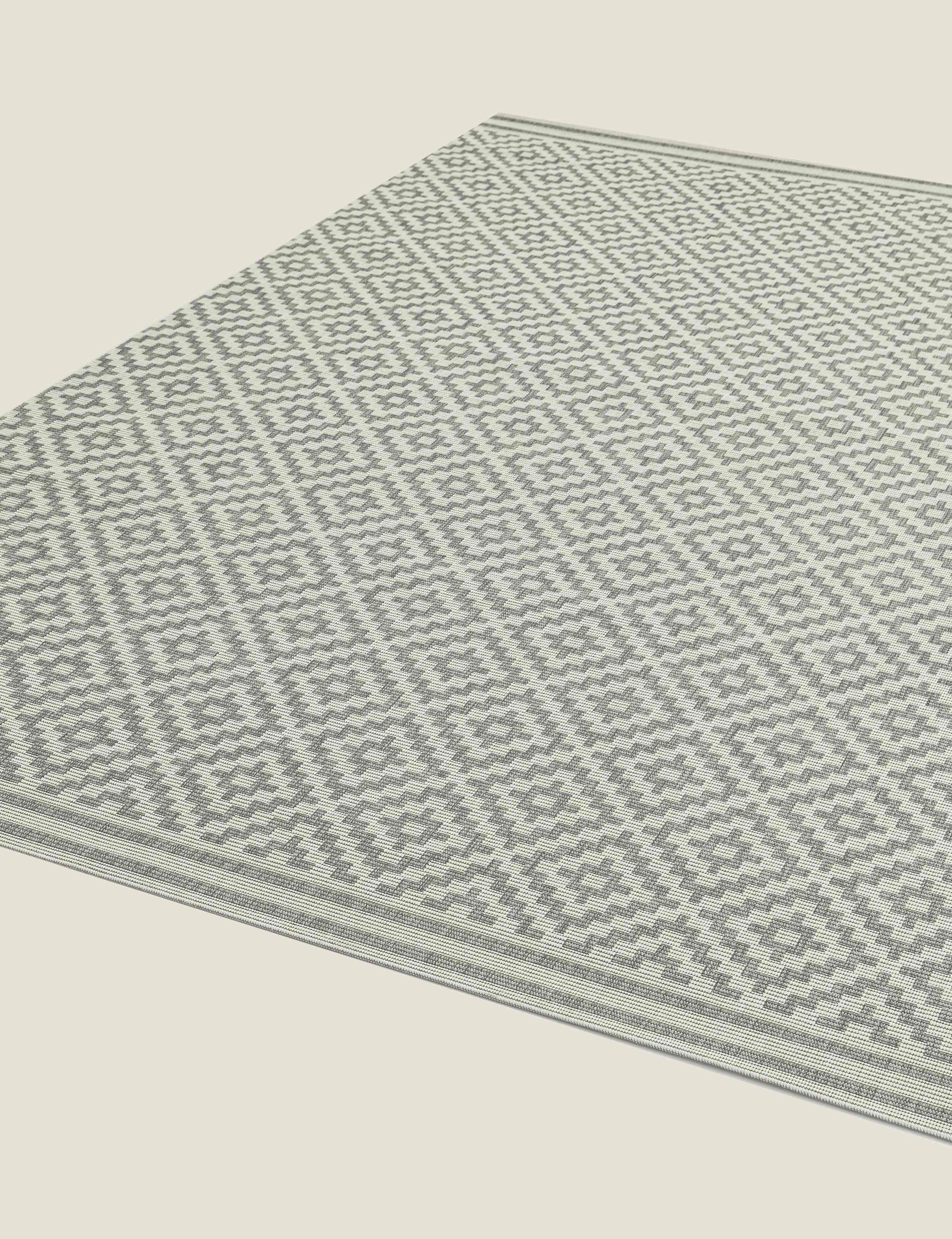 Patio Rug 3 of 5