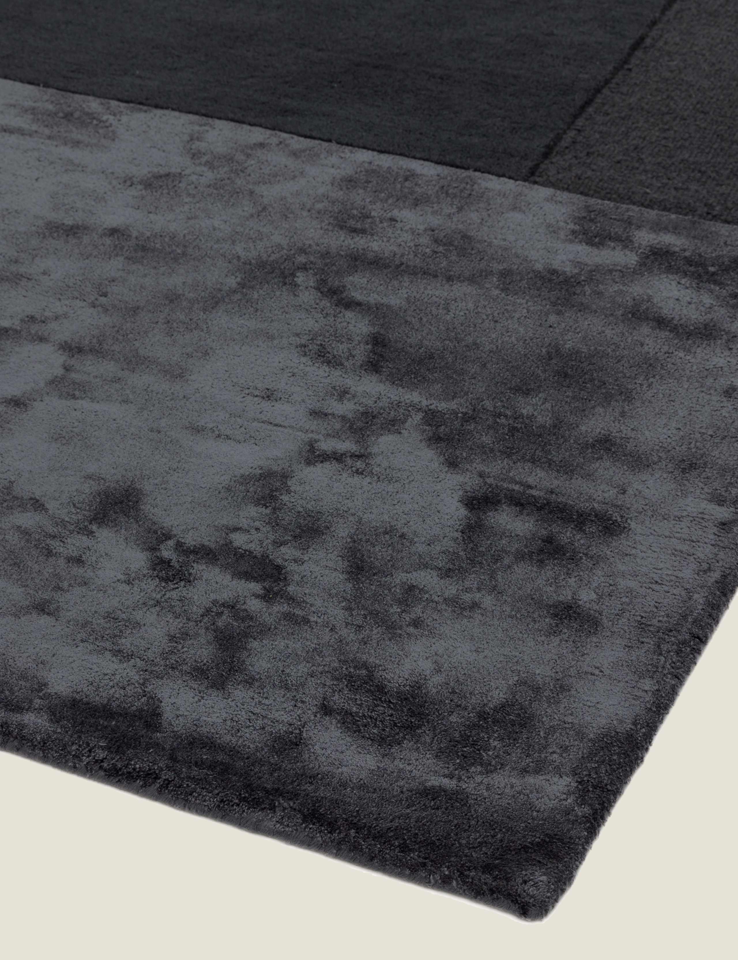 Tate Tonal Rug 3 of 4