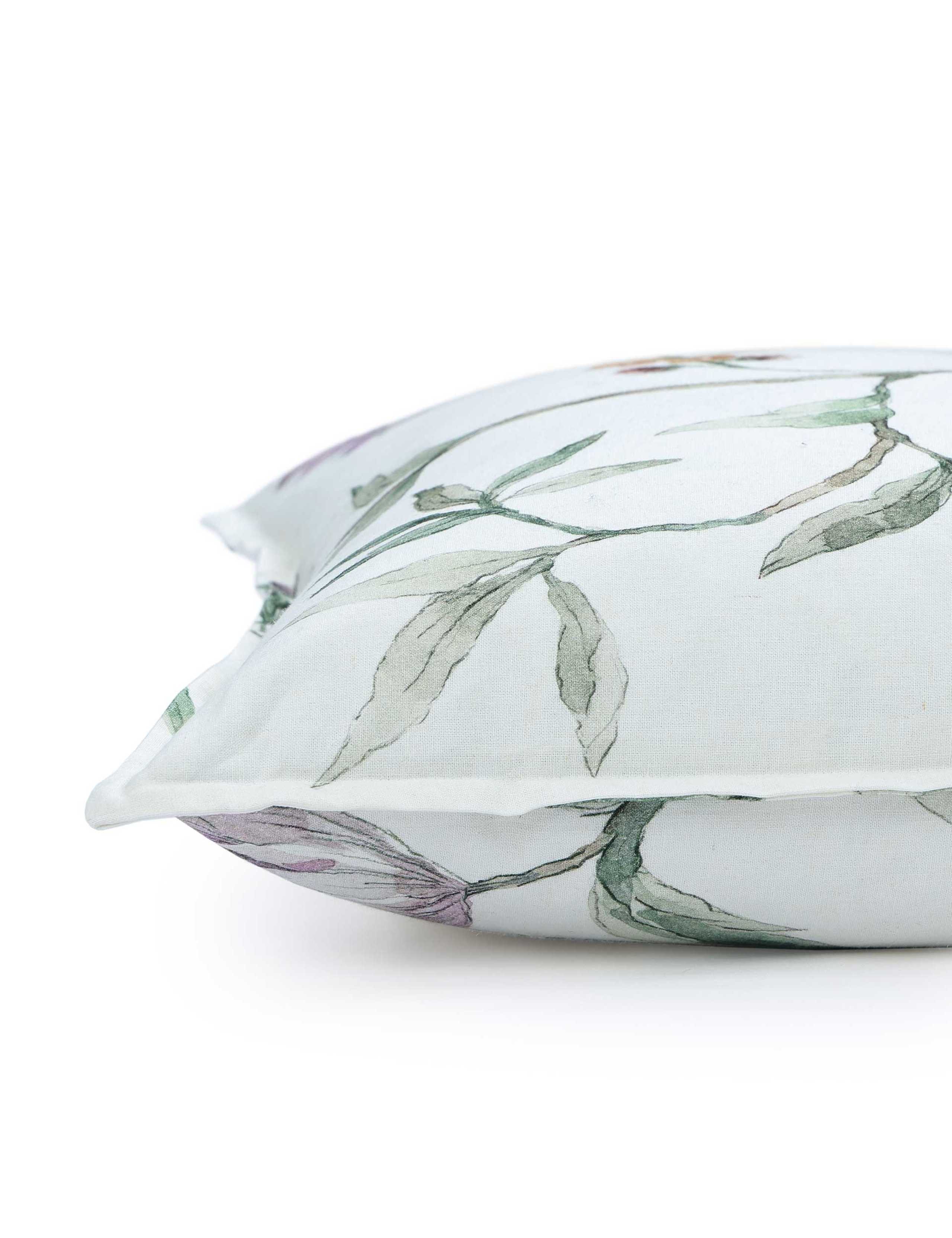 Linen Blend Floral Piped 50x50cm Cushion 2 of 3
