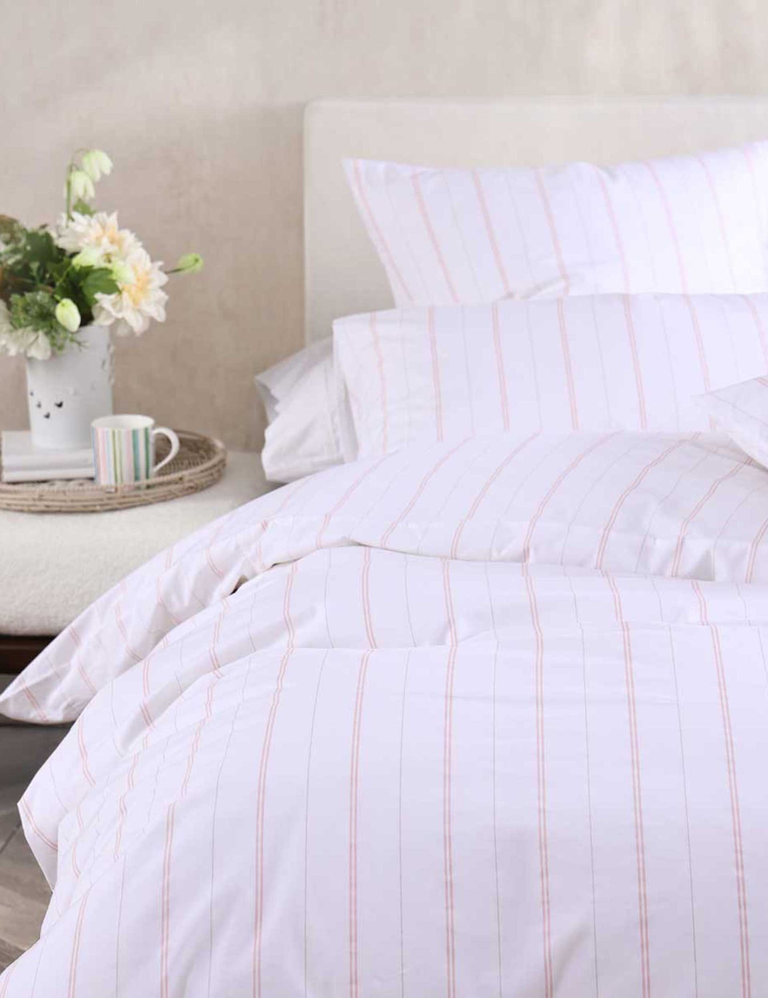 Pure Cotton Cape Pink Bedding Set 4 of 4