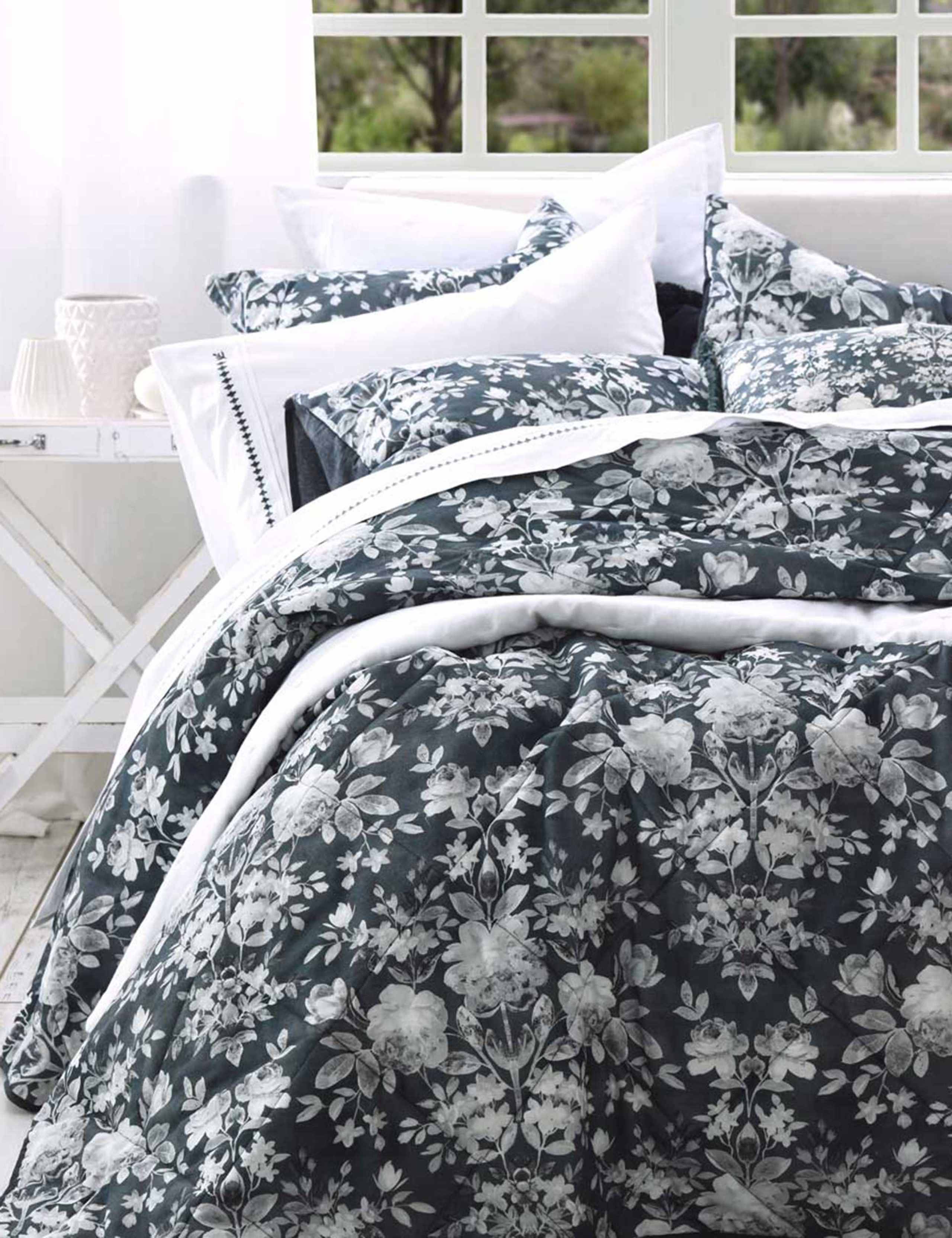 Cotton Rich Floral Bedspread Set with Linen 2 of 3