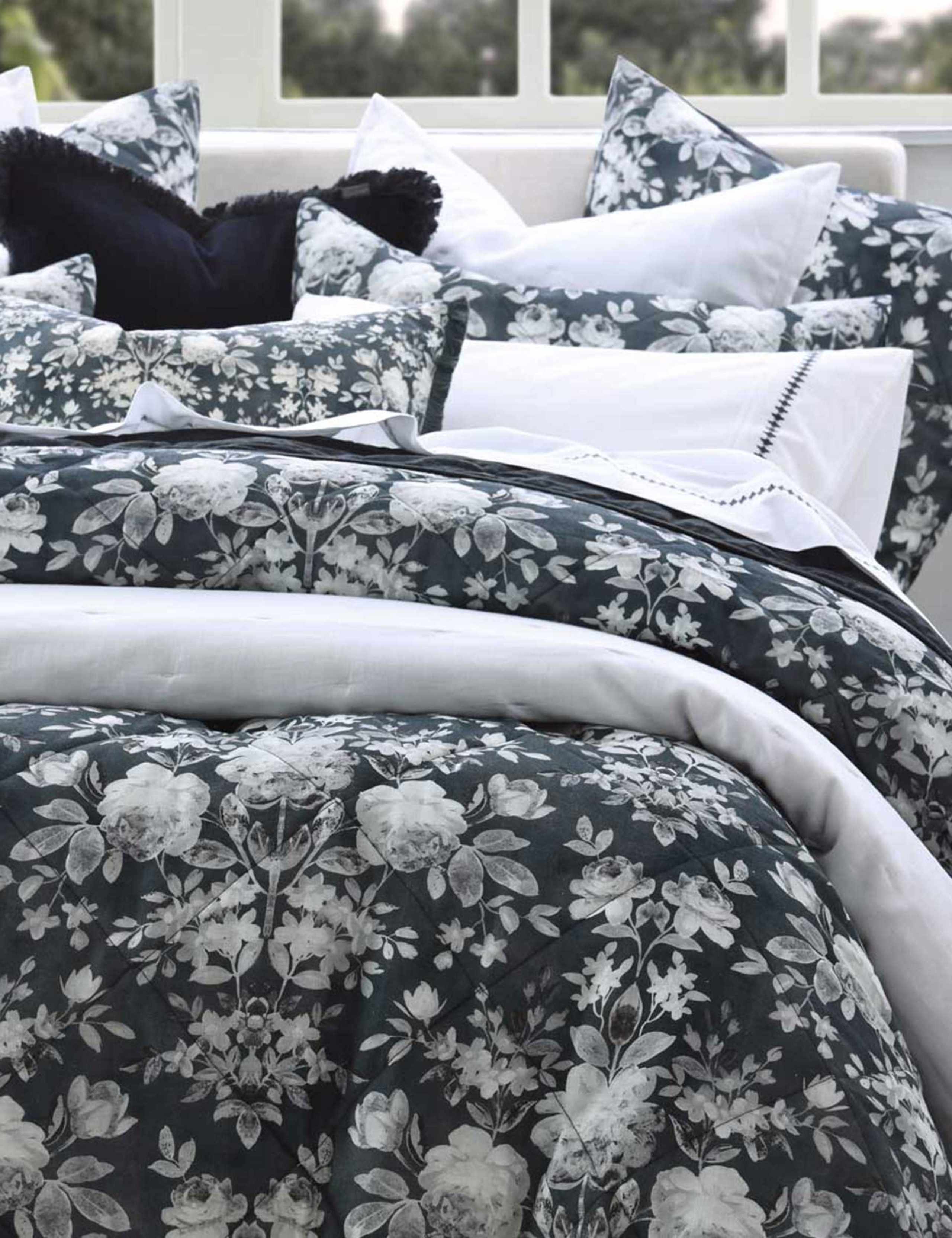 Cotton Rich Floral Bedspread Set with Linen 3 of 3