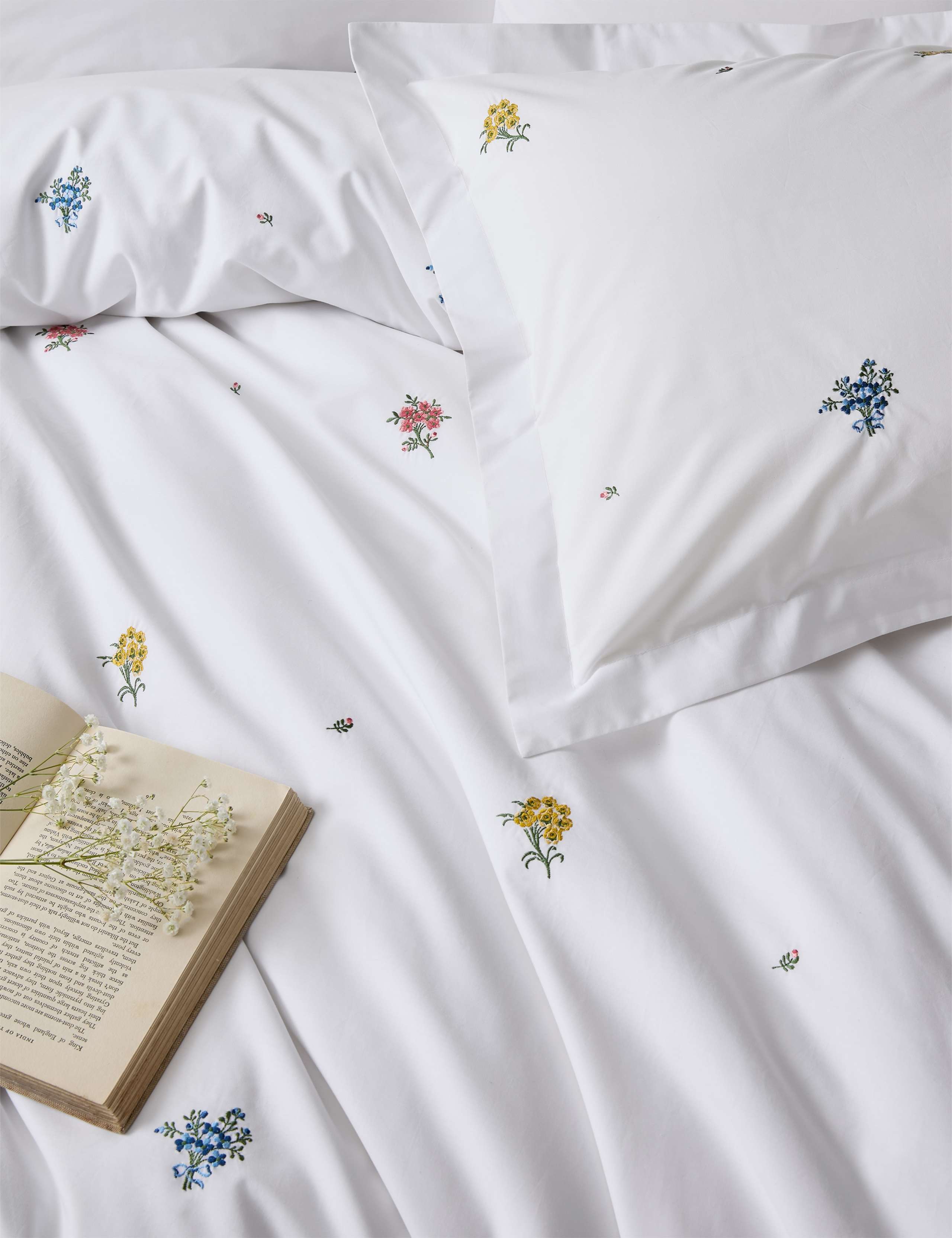 Pure Cotton Royal Embroidery Bedding Set 2 of 3