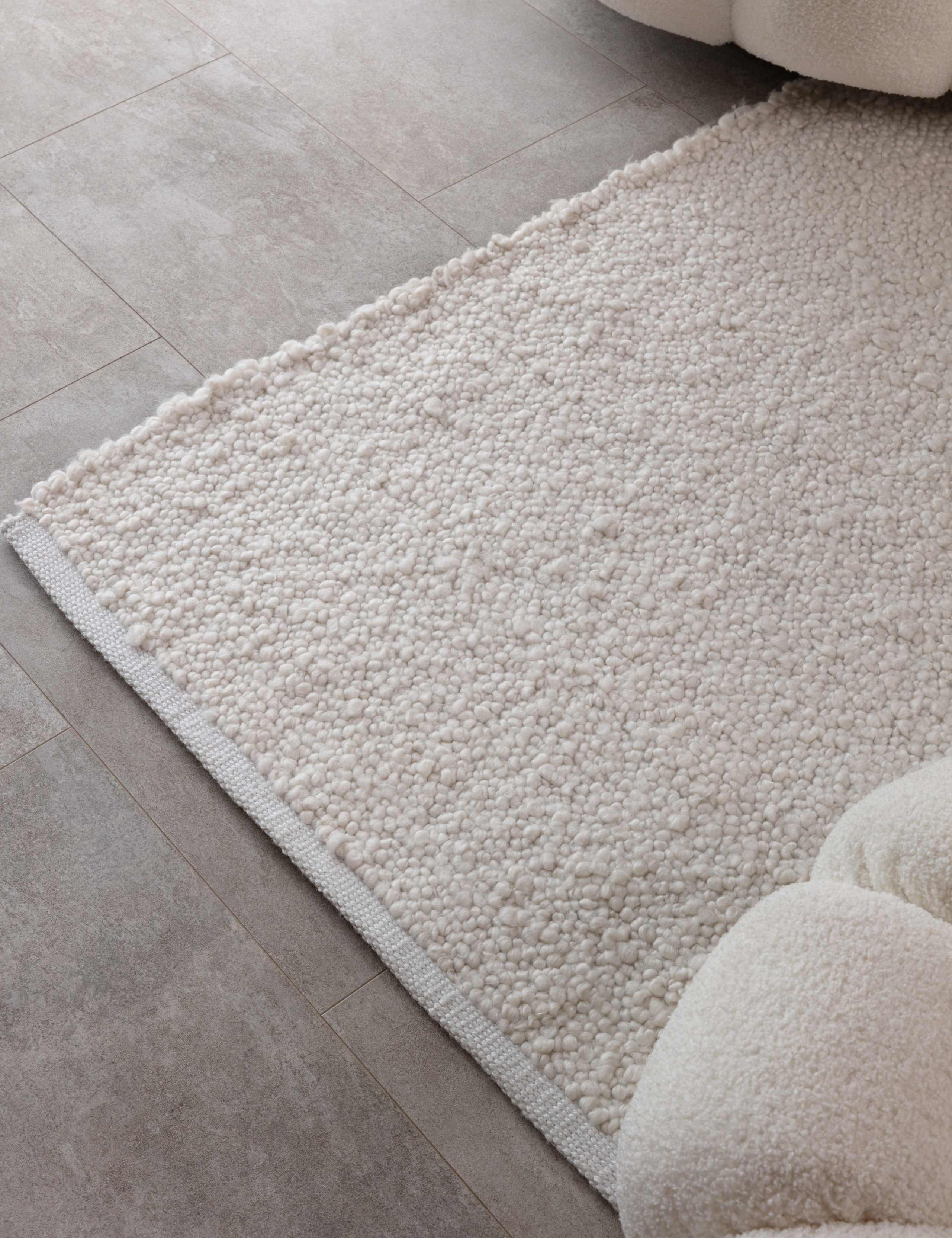Abbus Rug 5 of 6