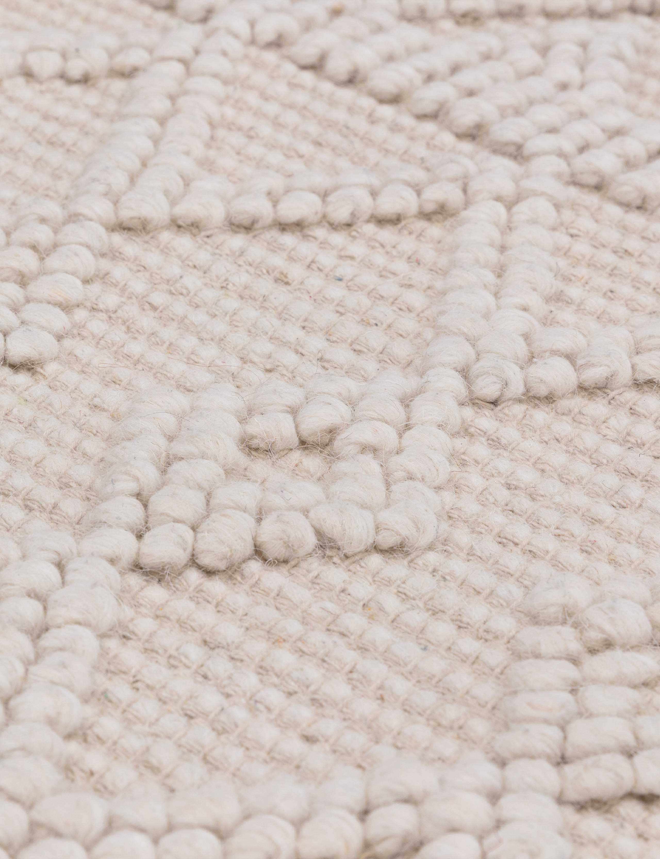 Asra Pure Wool Rug 4 of 8